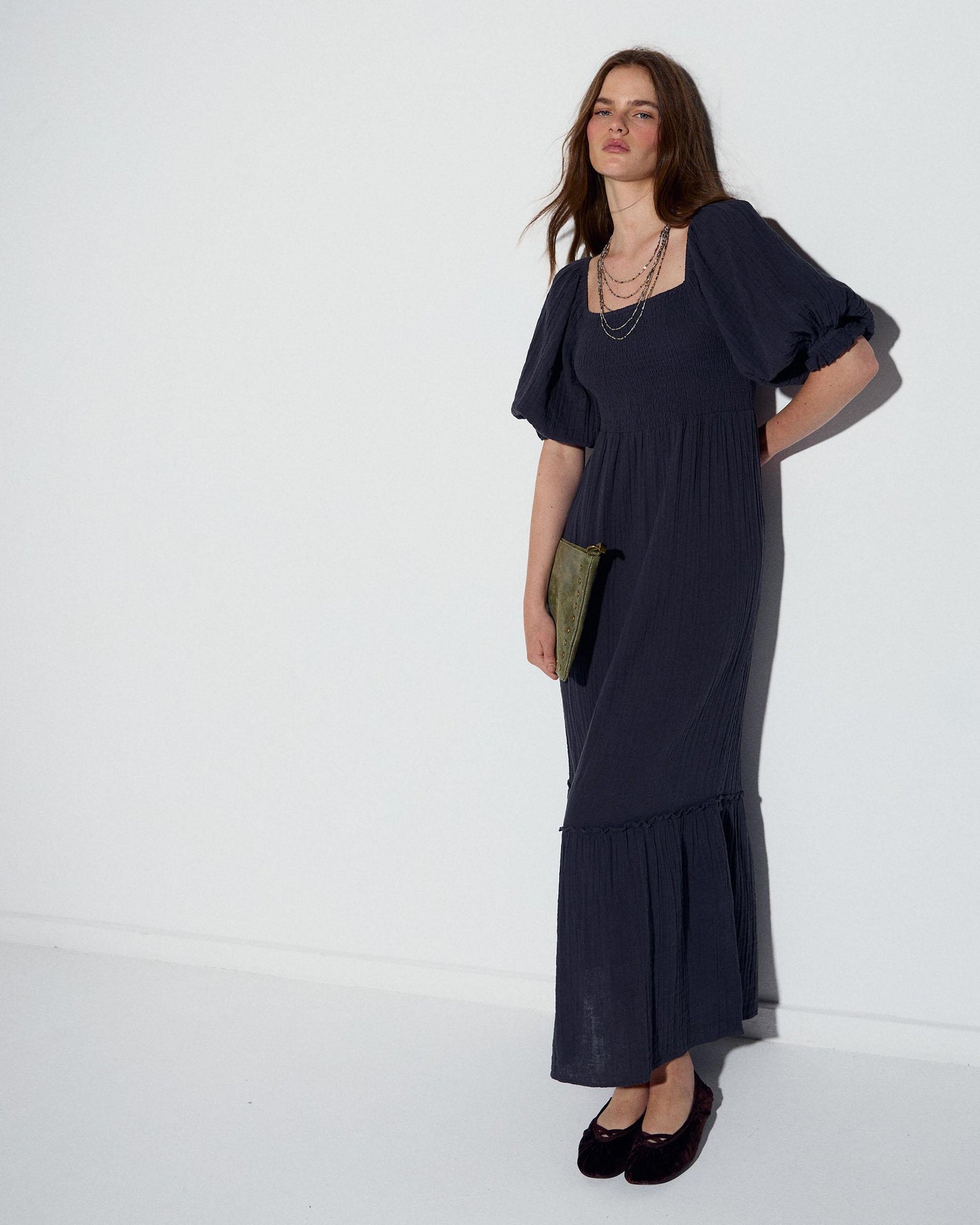 Vestido de Ninho de Abelha com Manga Abulonada Antracite