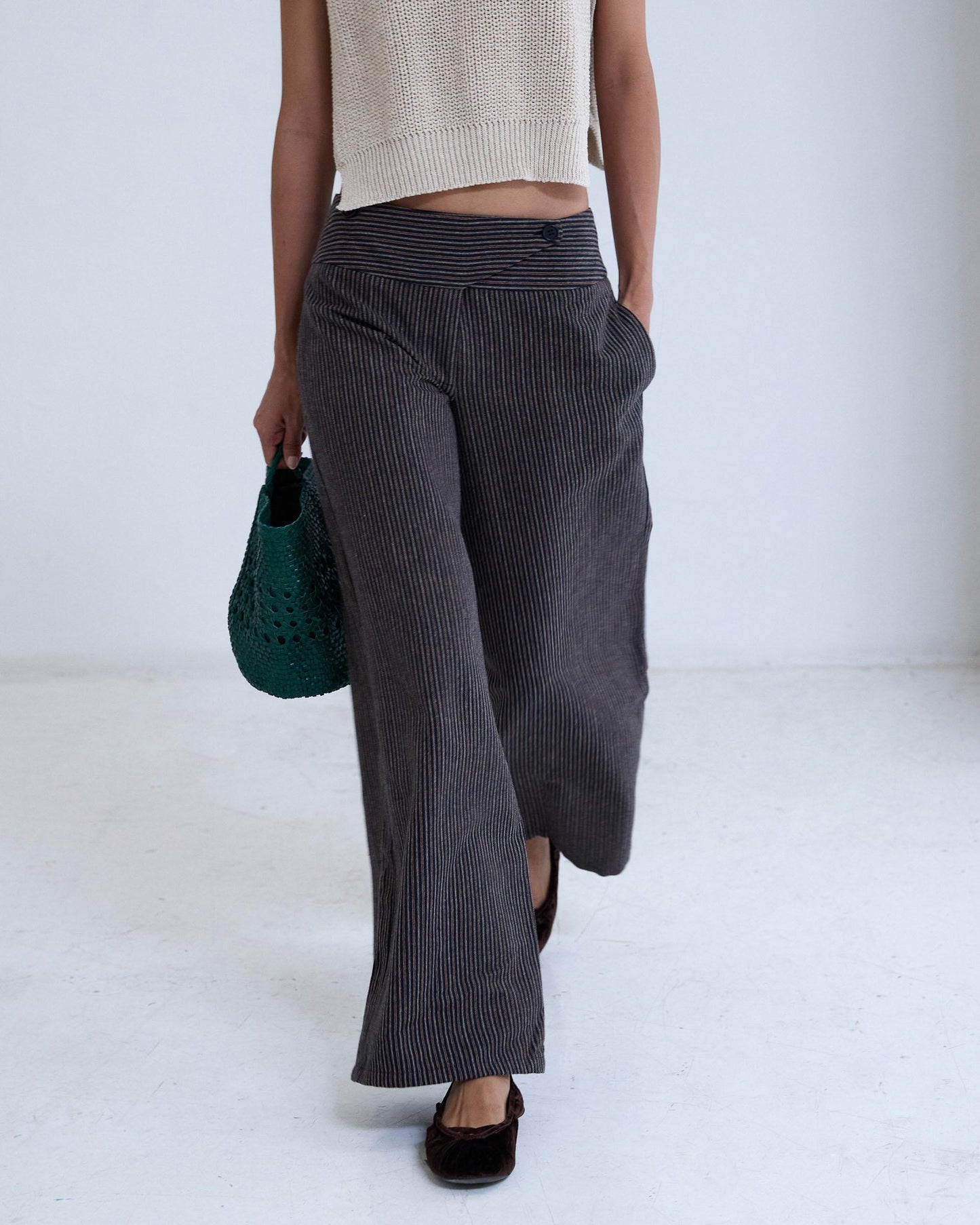 Pantalón Rayas Cinturilla Cruzada Marrón