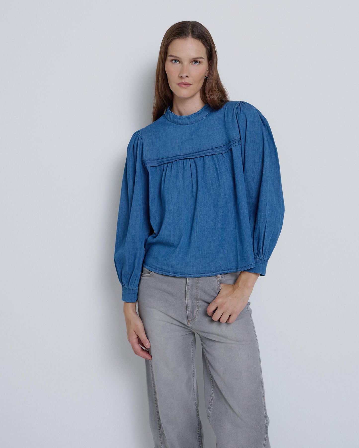 Blusa Tencel Canesú Azul Oscuro