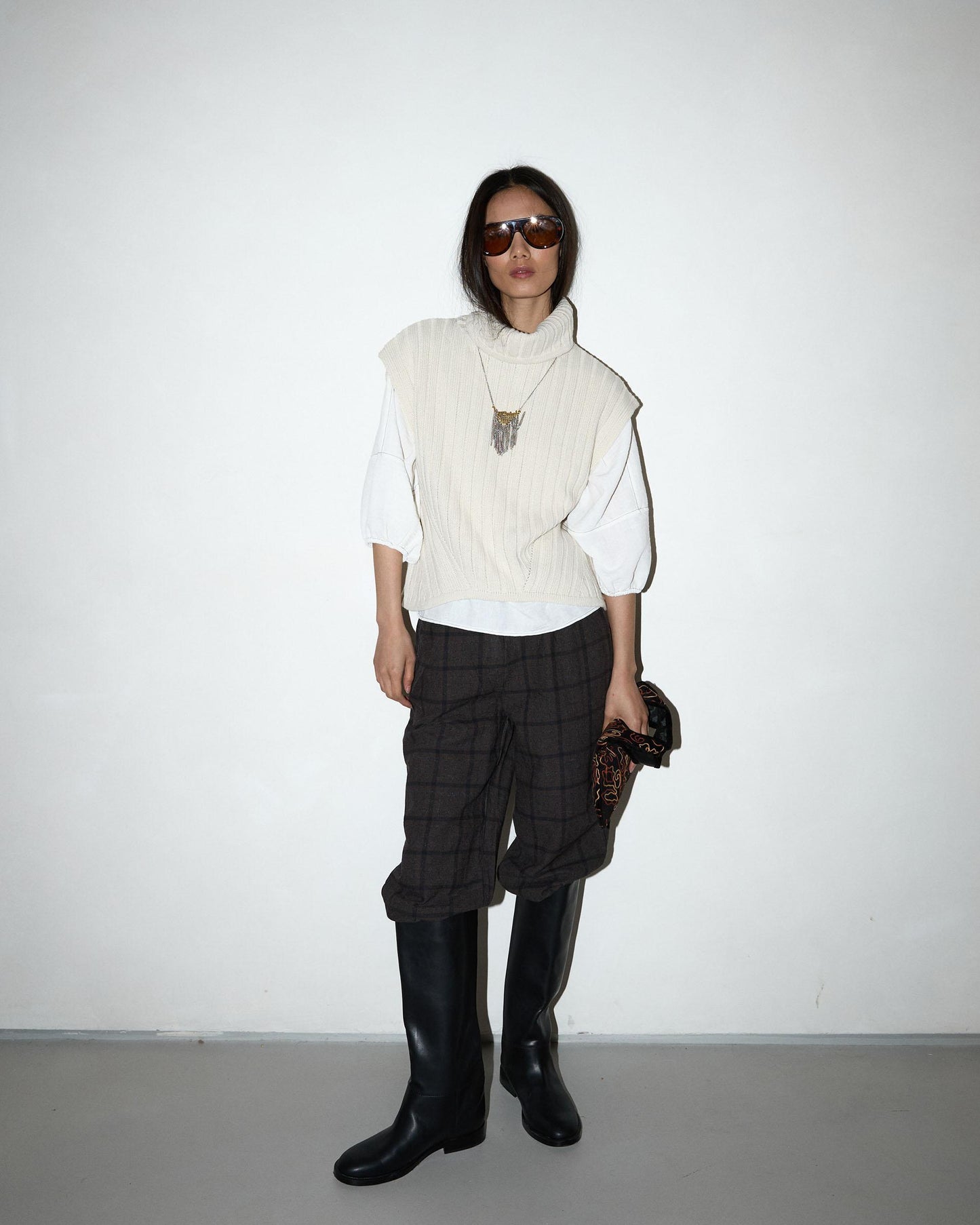 Raw Ribbed Turtleneck Knit Vest