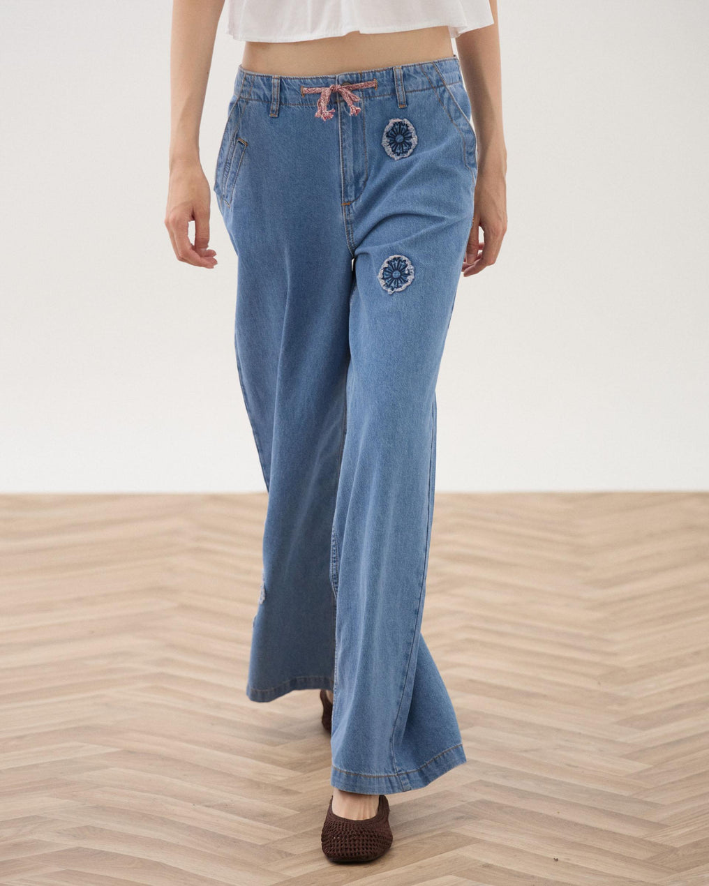 Jeans Parches Florales Azul