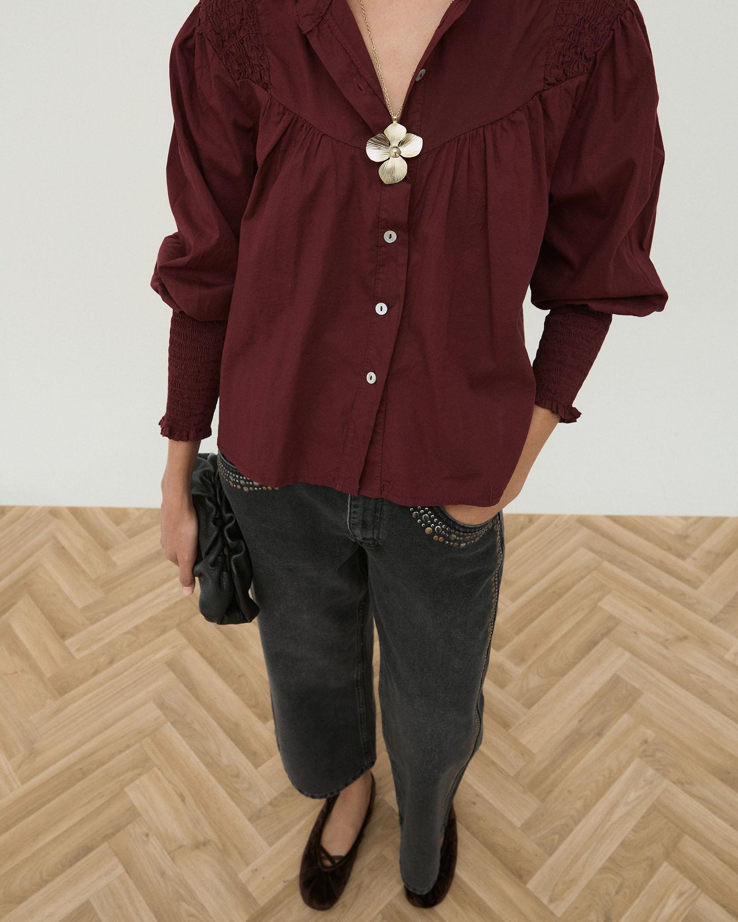 Blusa Detalles Nido De Abeja Granate