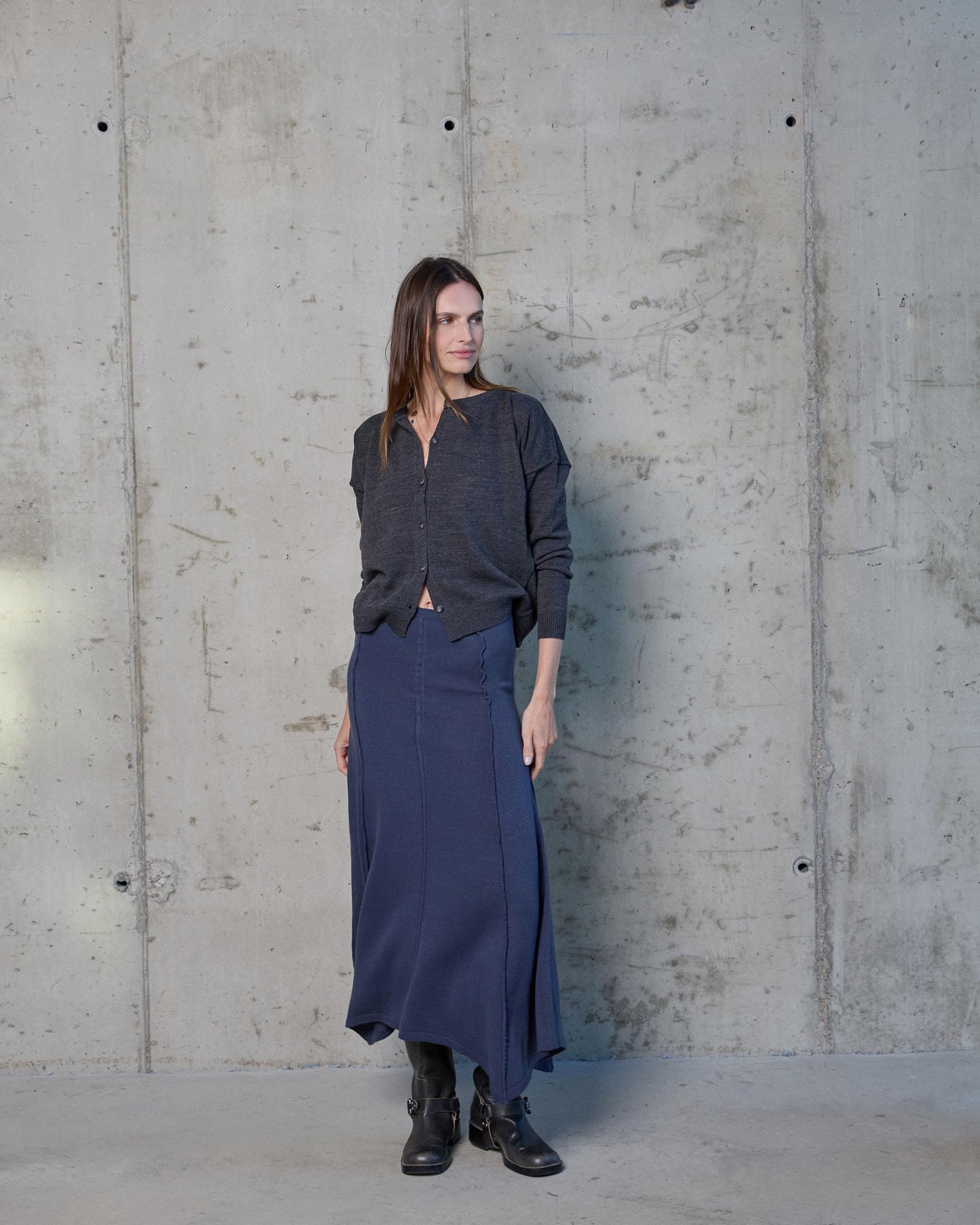 Falda Punto Nervios Azul Oscuro