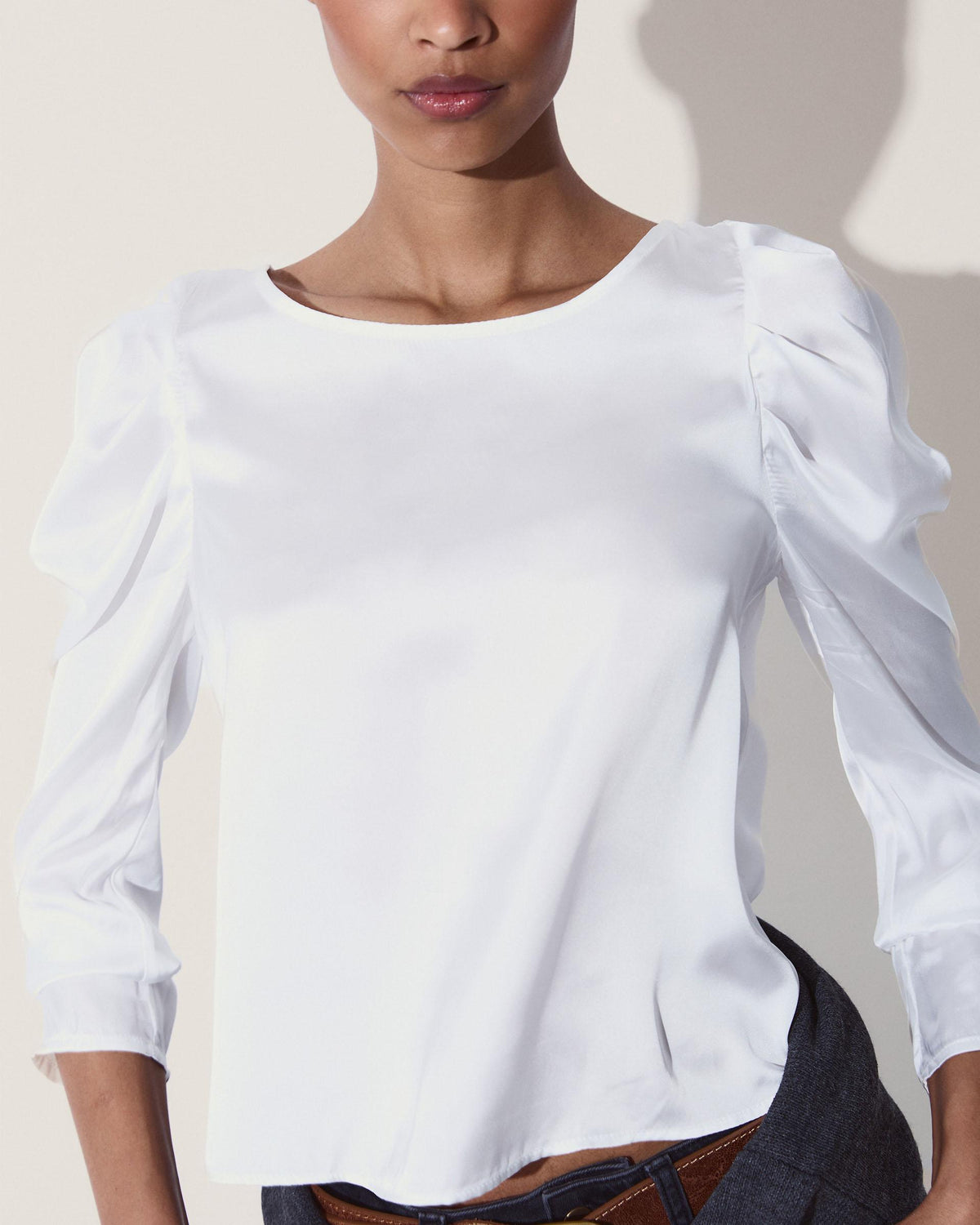 Blusa Manga Abullonada Blanca