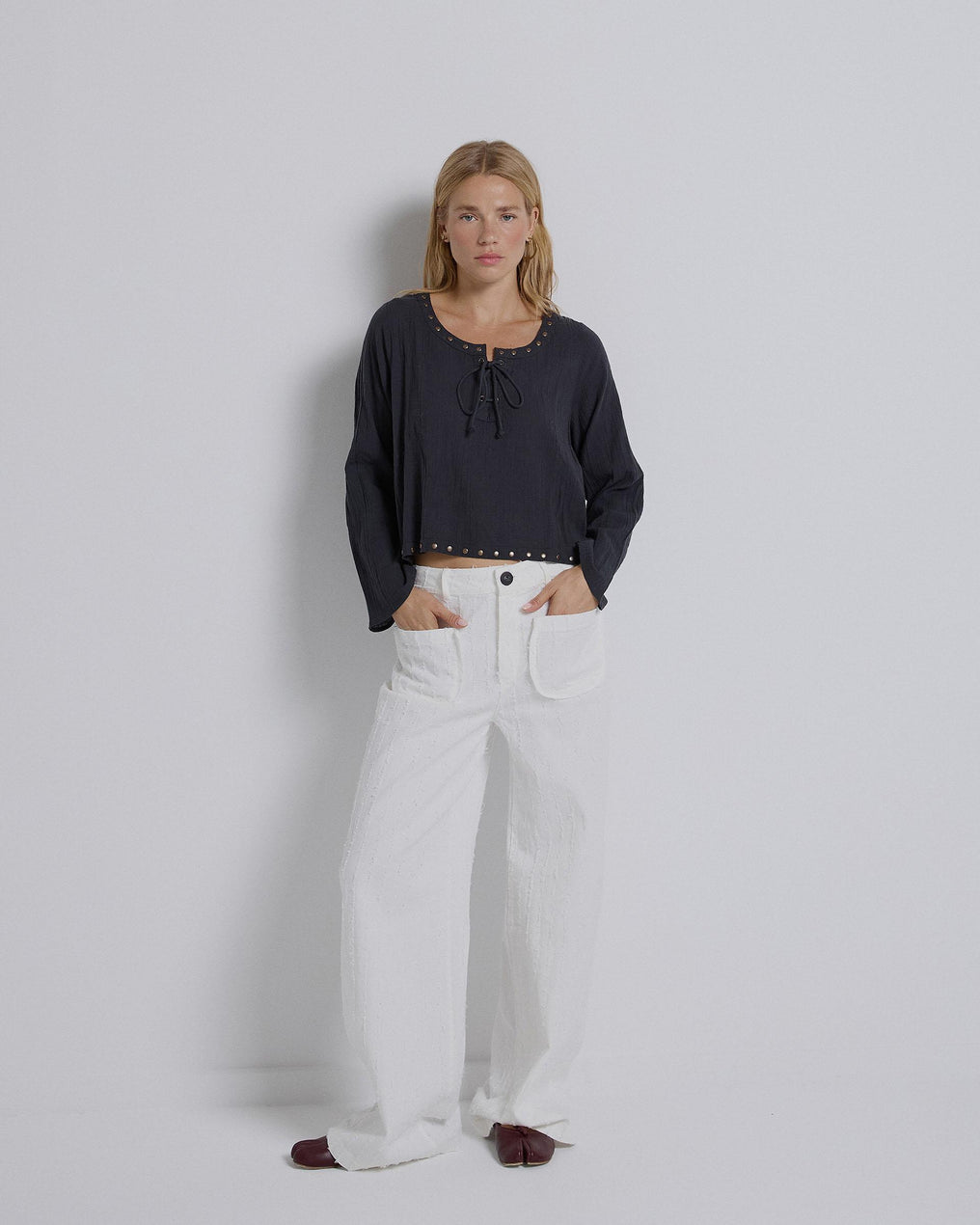 Blusa Tachuelas Antracita