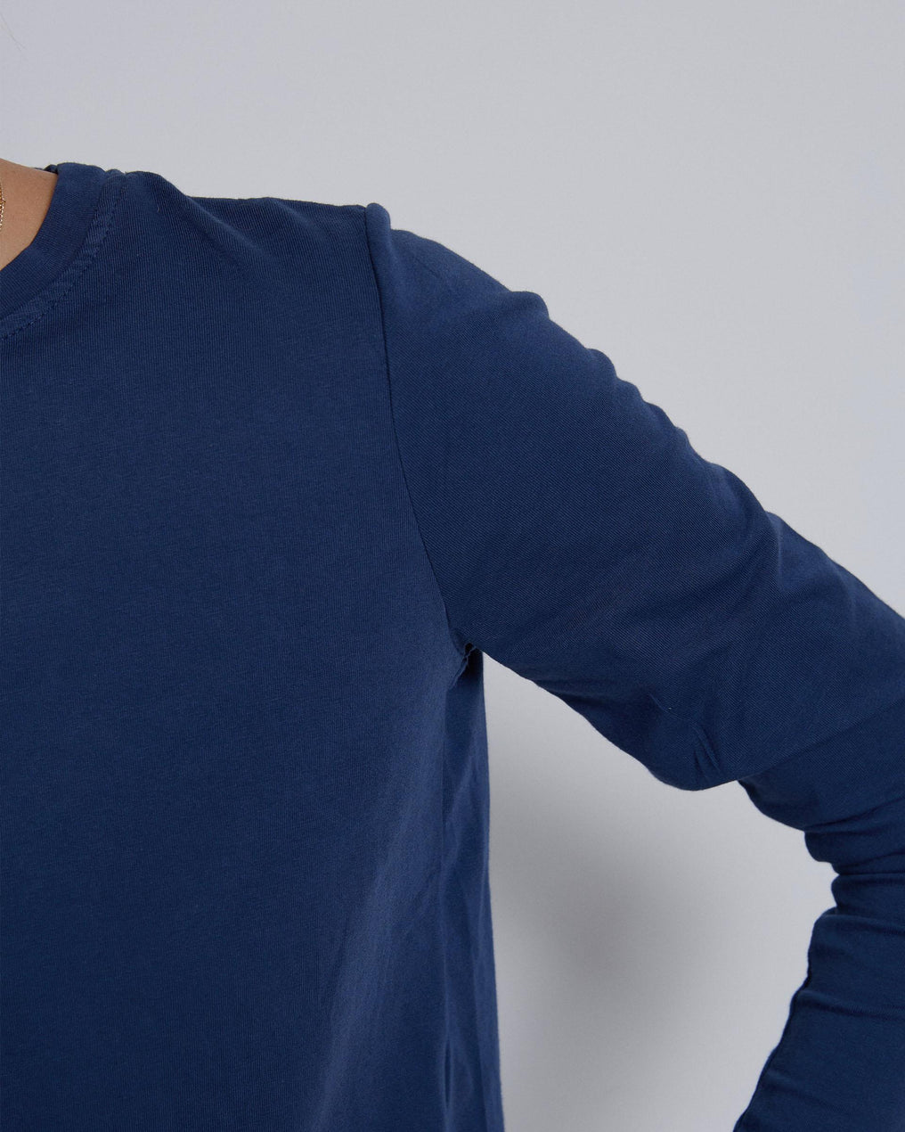 T-shirt básica azul marinho manga comprida