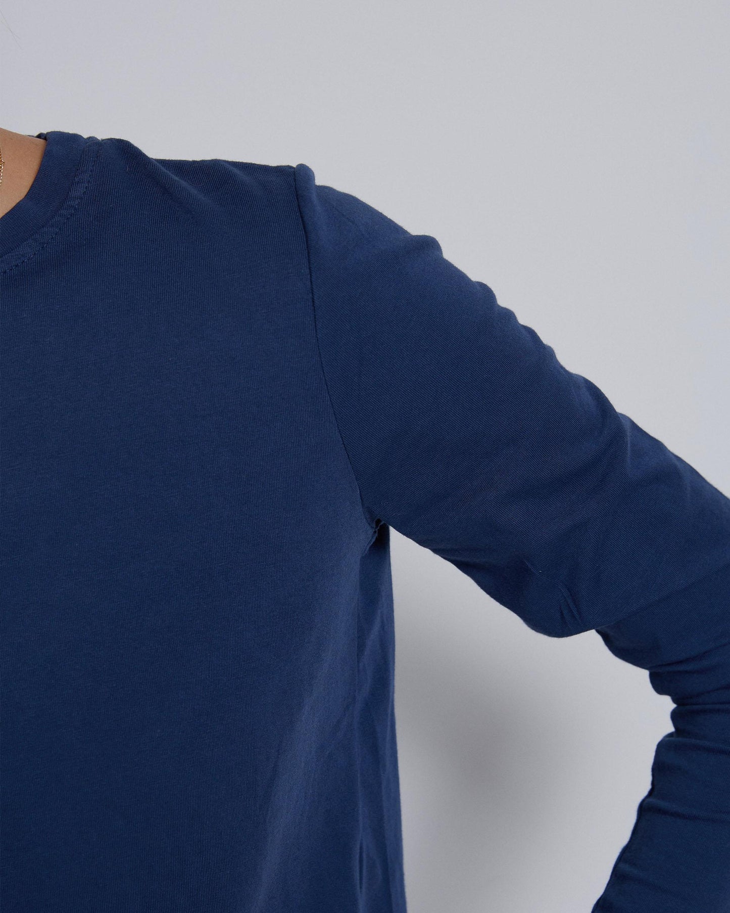 T-shirt básica azul marinho manga comprida