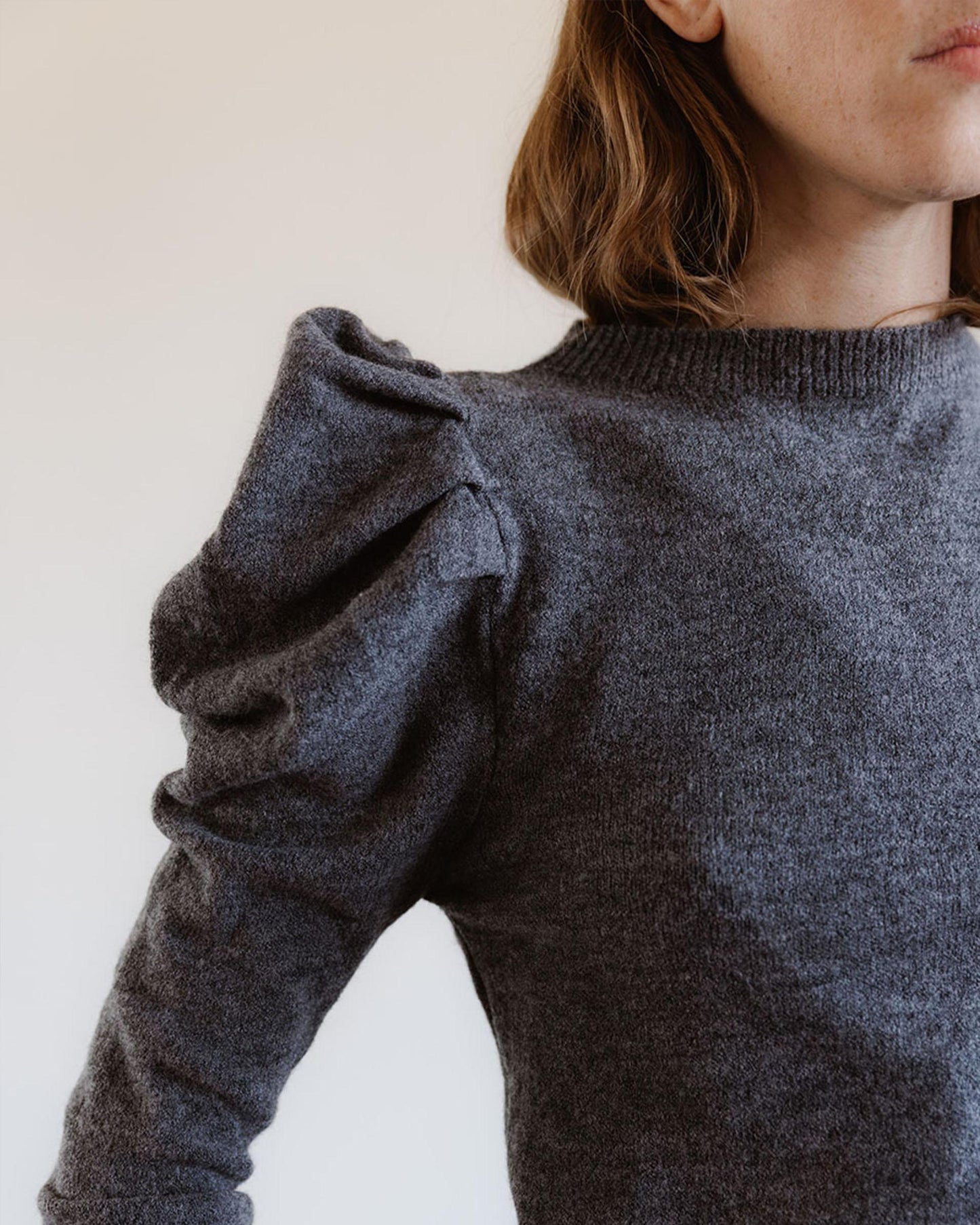 Jersey Manga Abullonada Gris