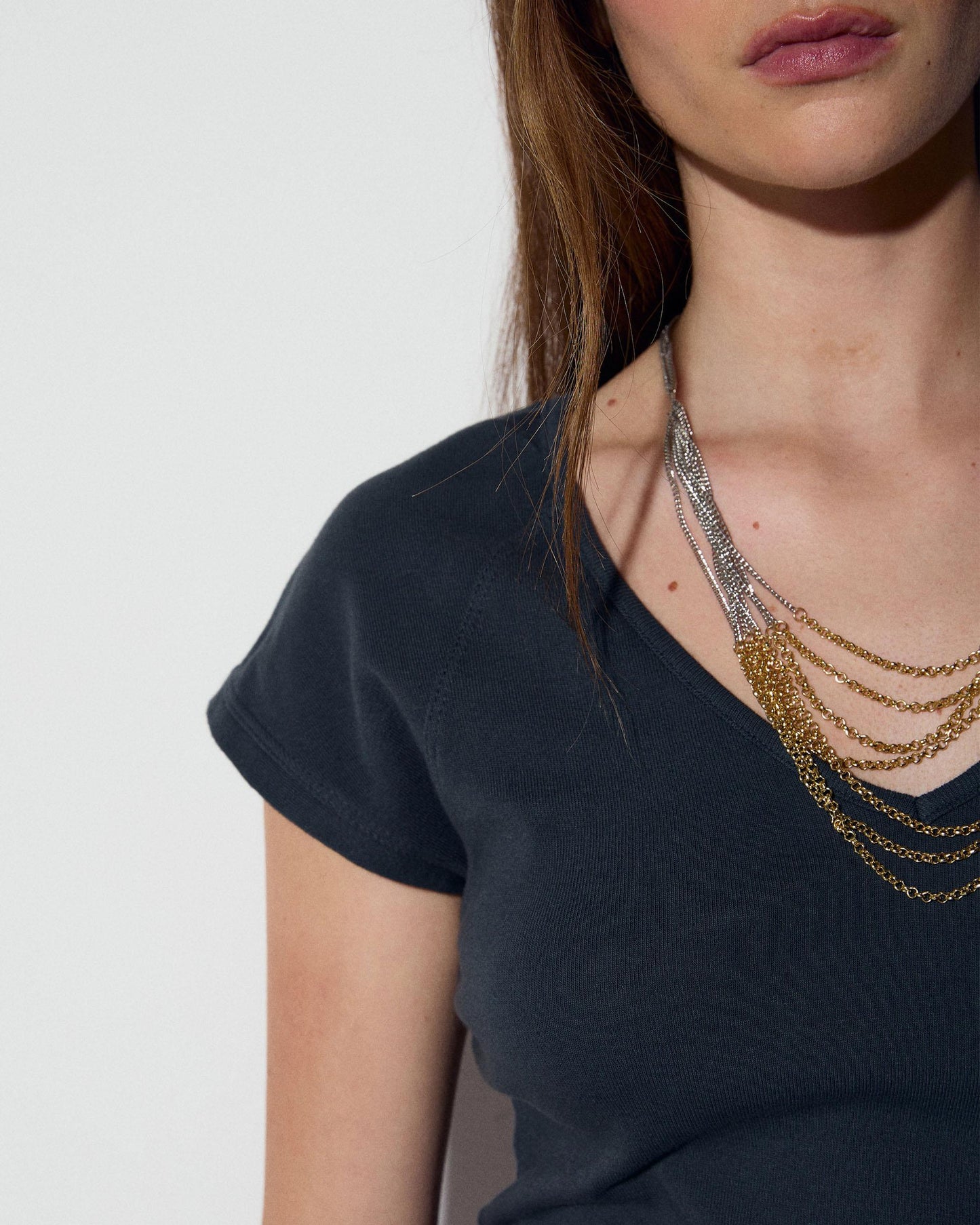 Camiseta Escote Pico Manga Ranglán Antracita