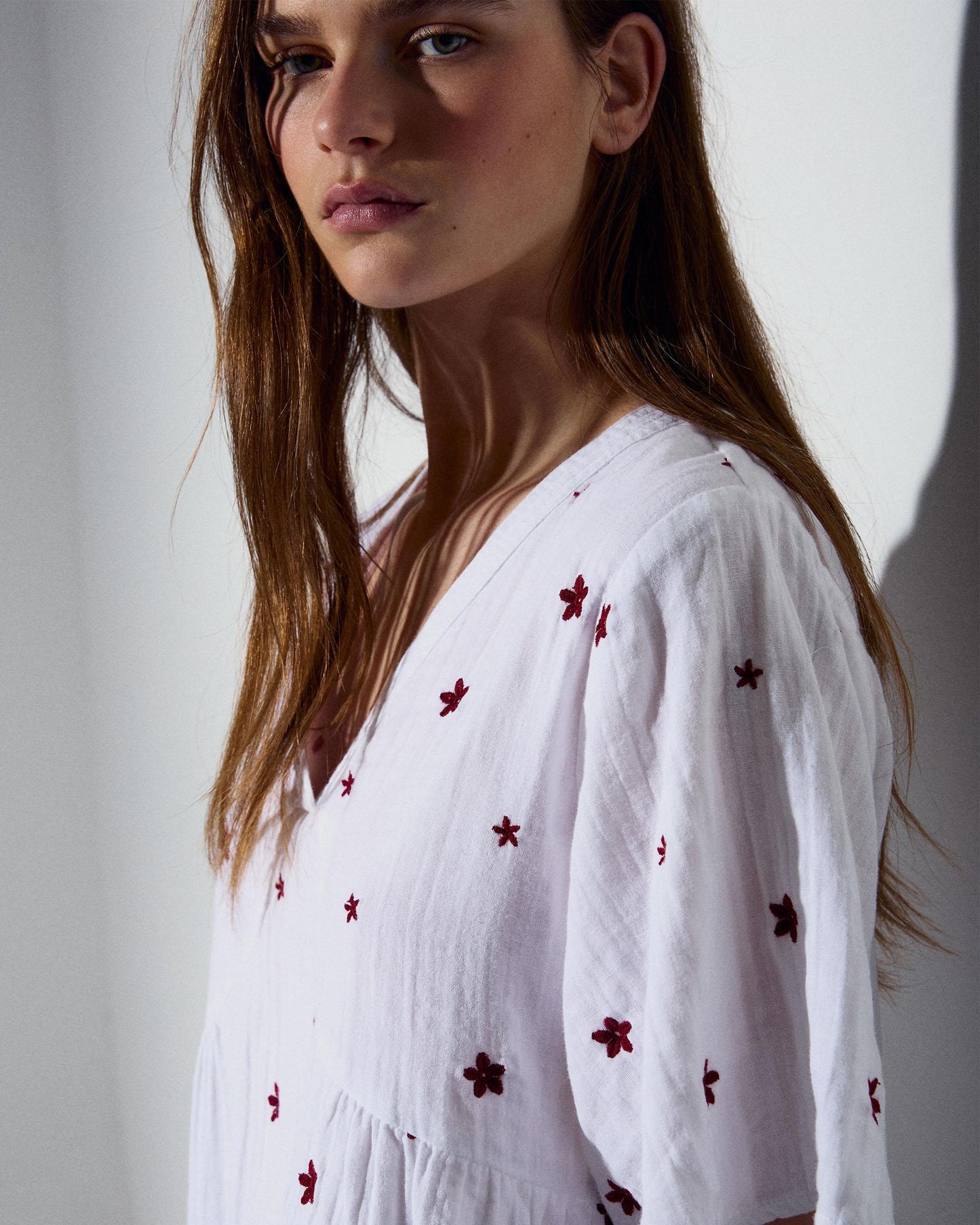 Blouse Décolleté en V Broderies Floraux Blanc