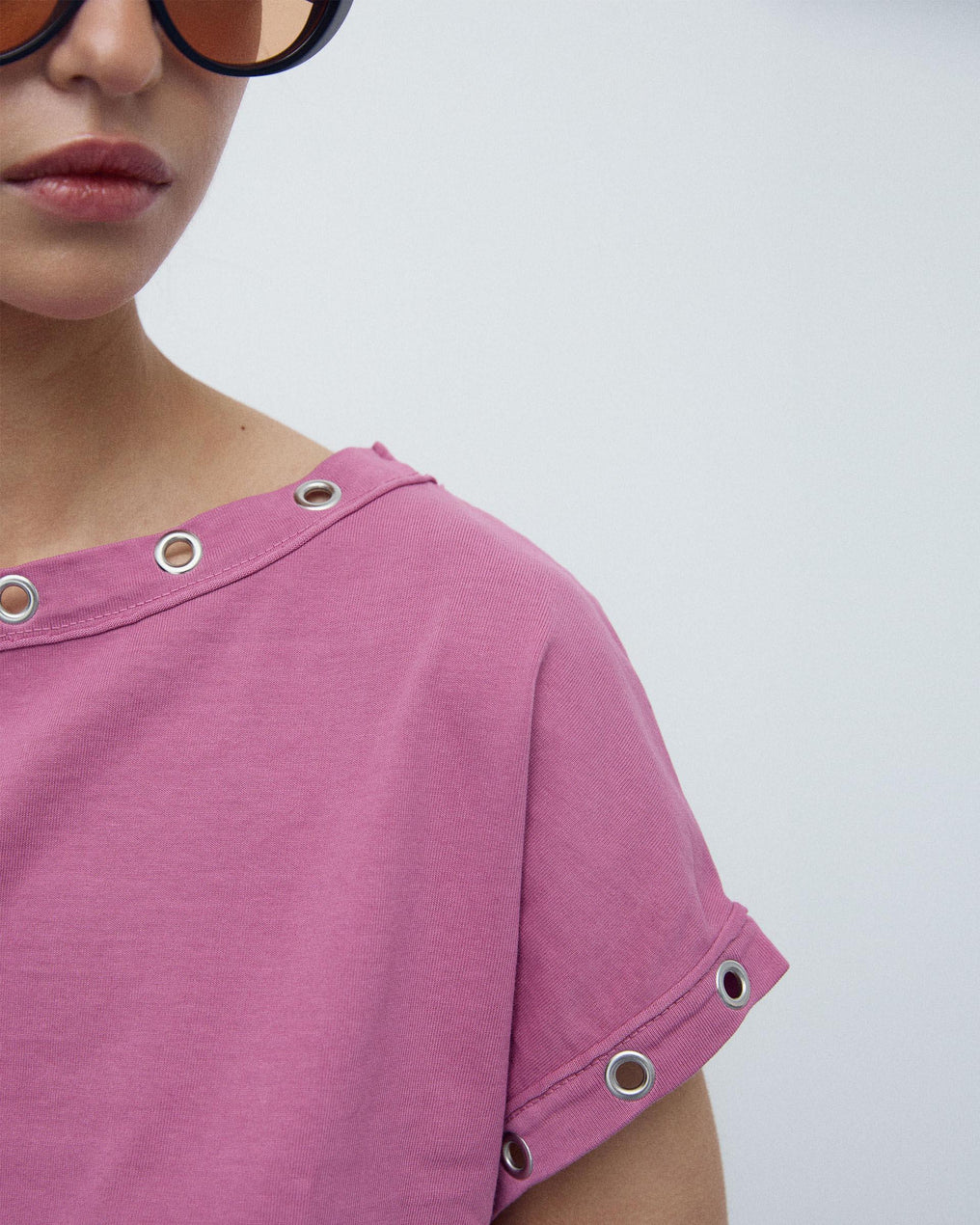 Camiseta Manga Corta Eyelets Rosa