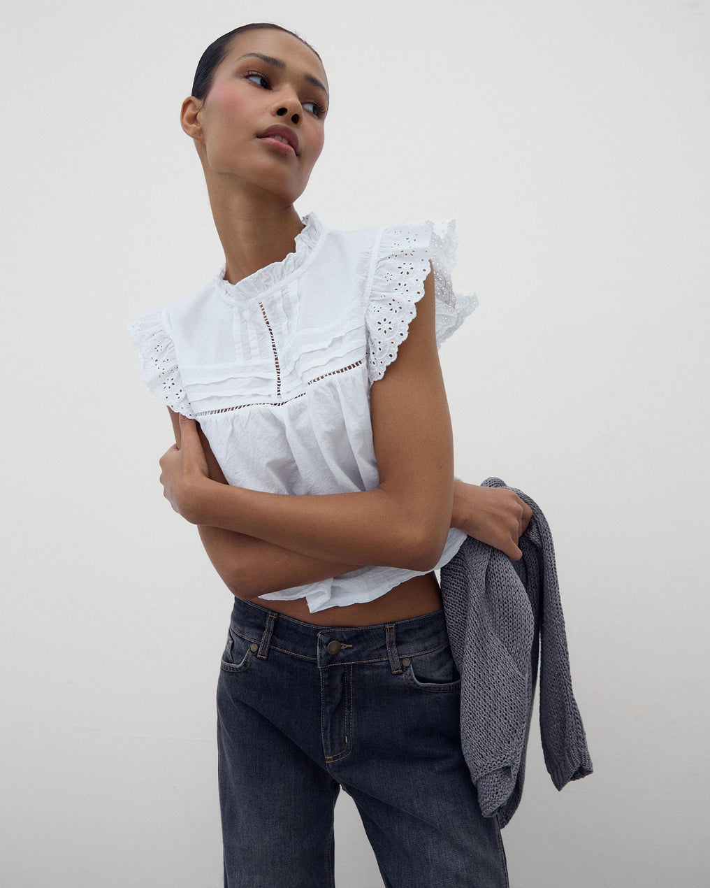 Blusa Mangas Troqueladas Blanca