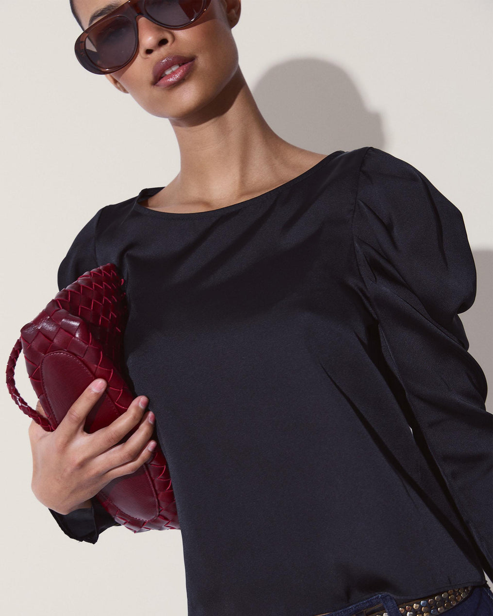 Blusa Manga Abullonada Negro