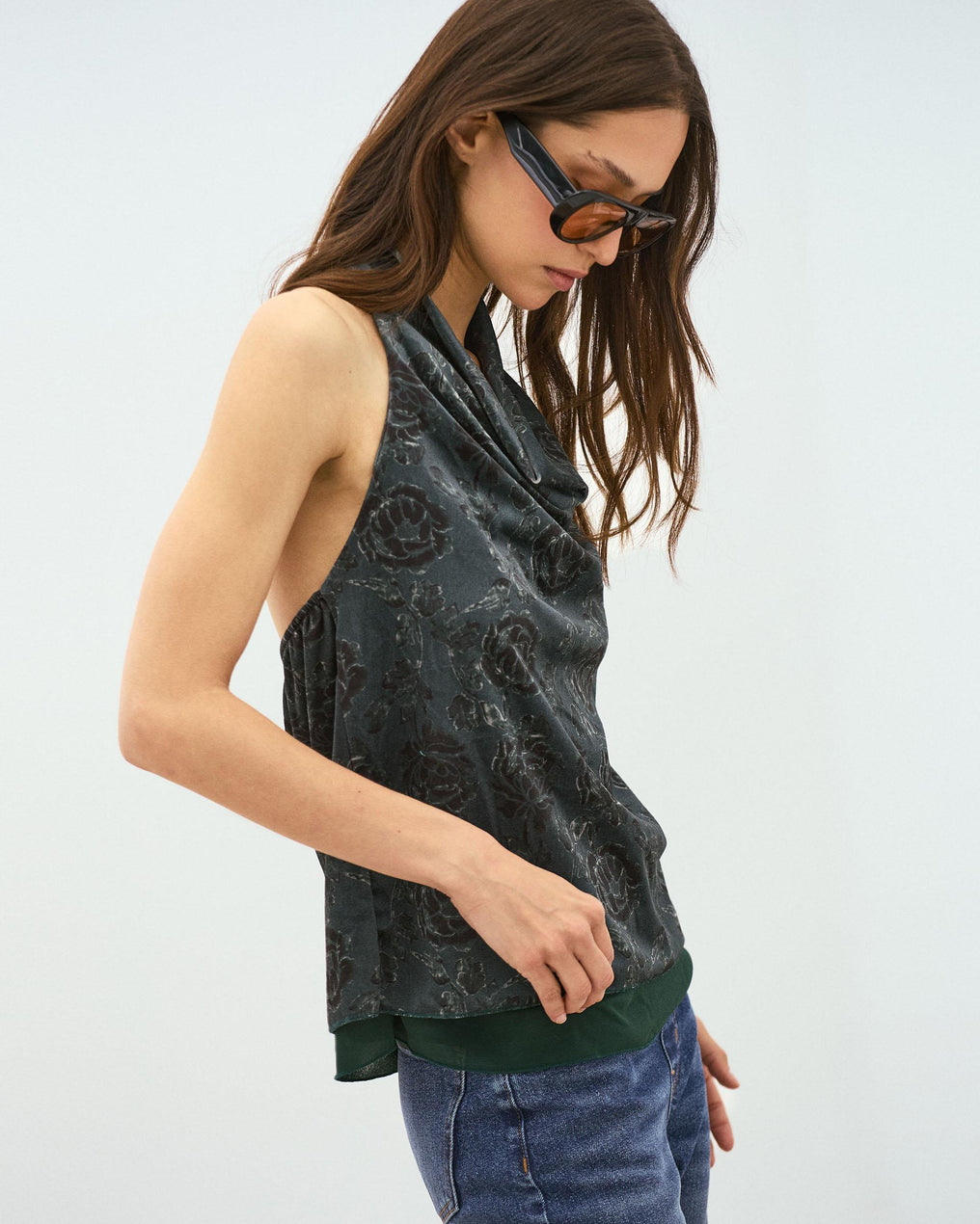 Top Halter Terciopelo Estampado Floral Verde Oscuro