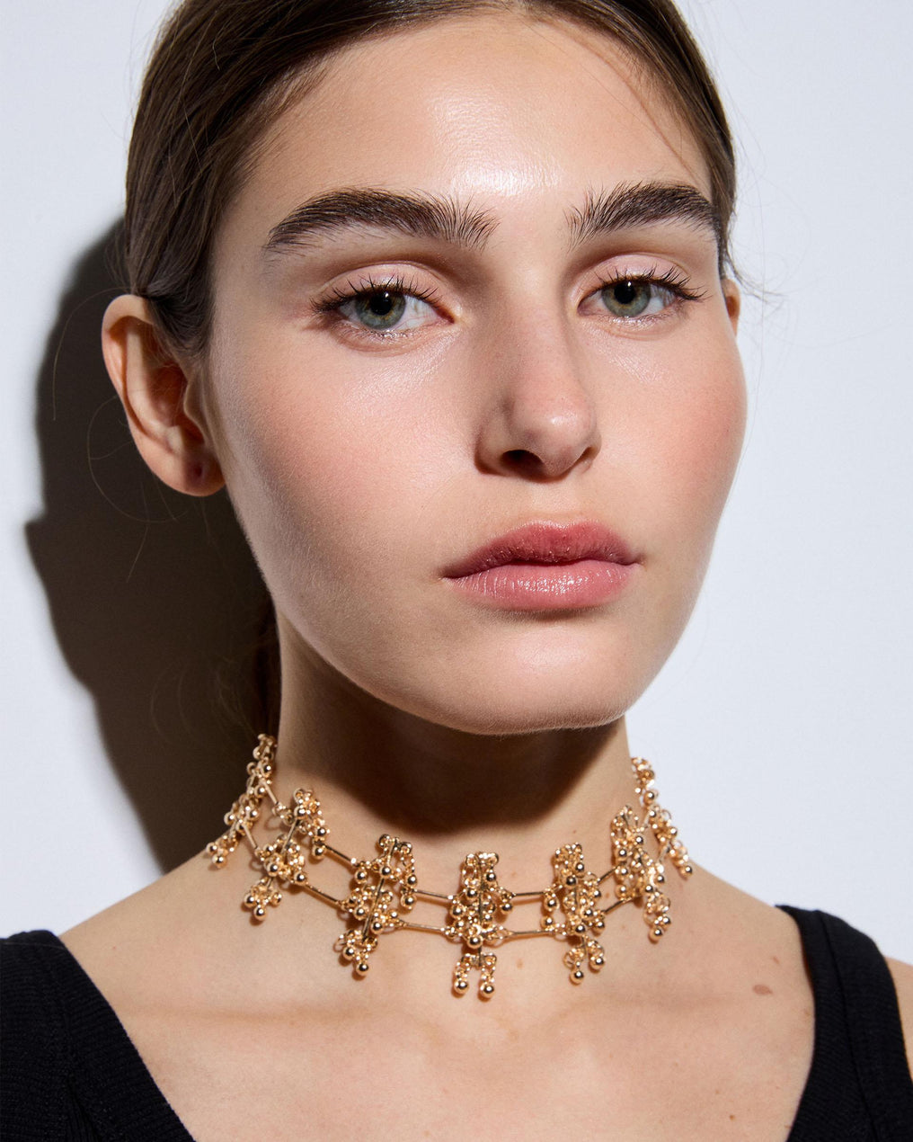 Choker Apliques Bolitas Oro