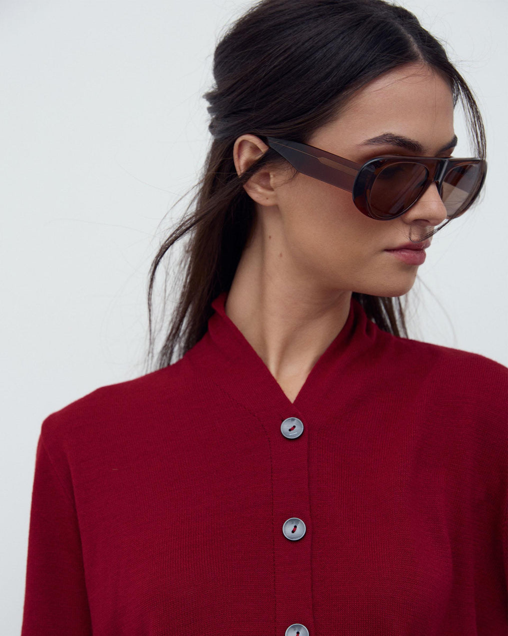 Chaqueta Punto Cuello Subido Pico Granate