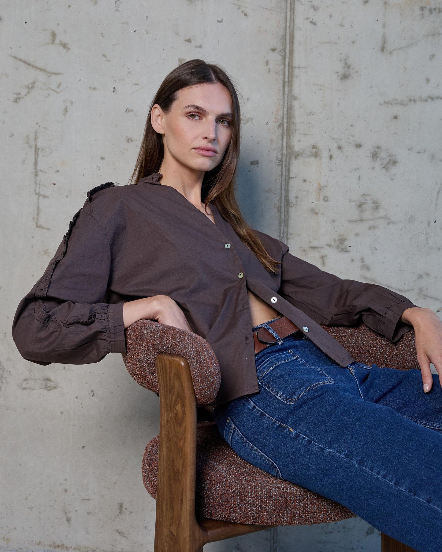 Camisa Volante Manga Marrón