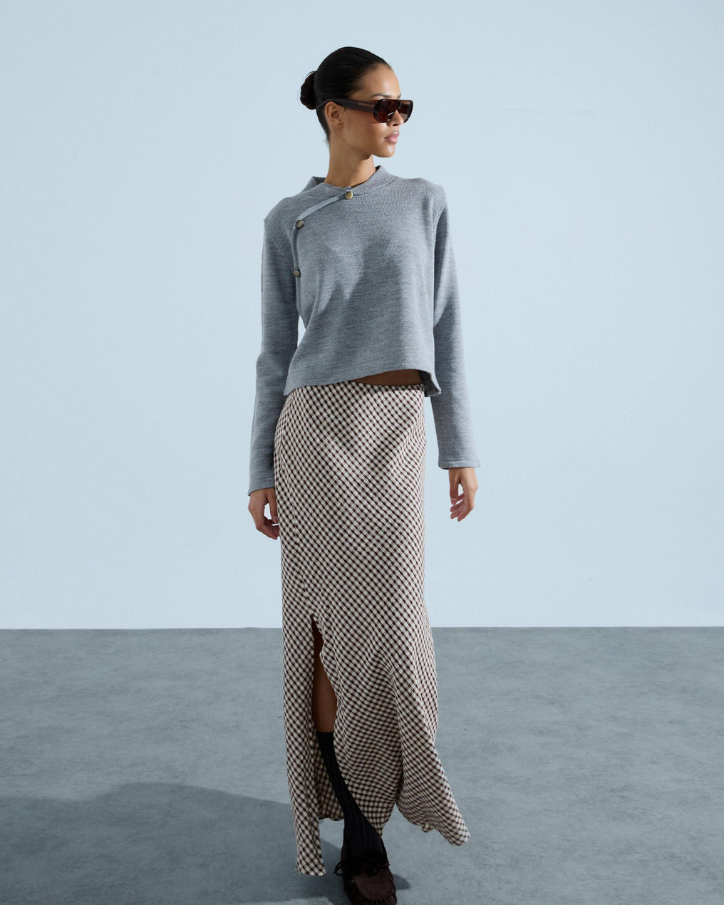 Jersey Cuello Mao Botones Laterales Gris
