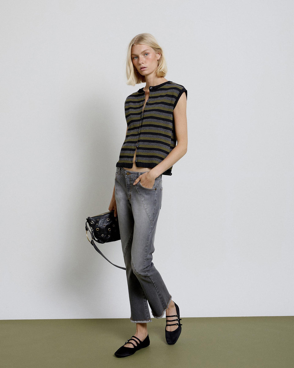 Chaleco Rayas Horizontales Botones Antracita