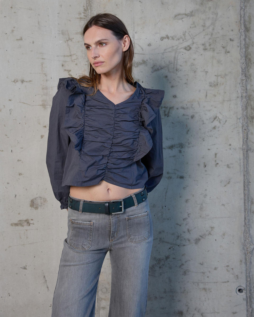 Blusa Fruncido Volante Antracita