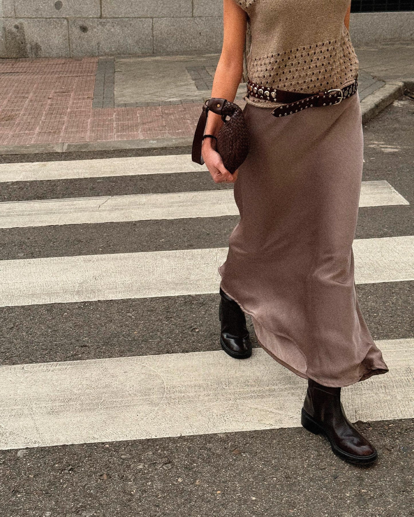 Saia Fluida Acetinada Toupe