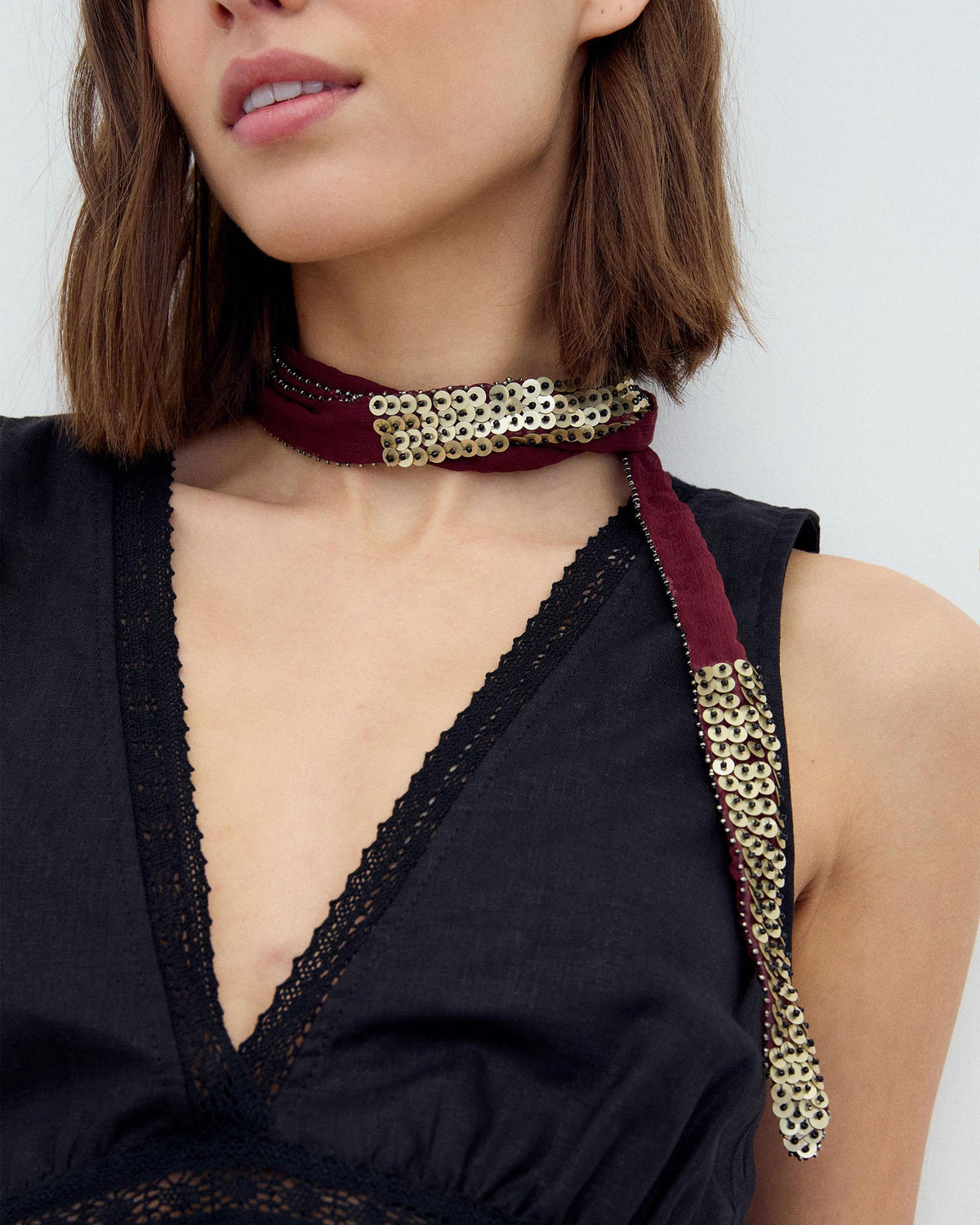 Collar Organza Lentejuelas Granate