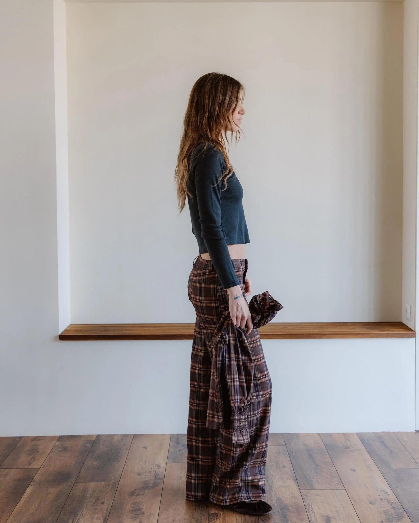 Calça xadrez com bolsos aplicados, castanho