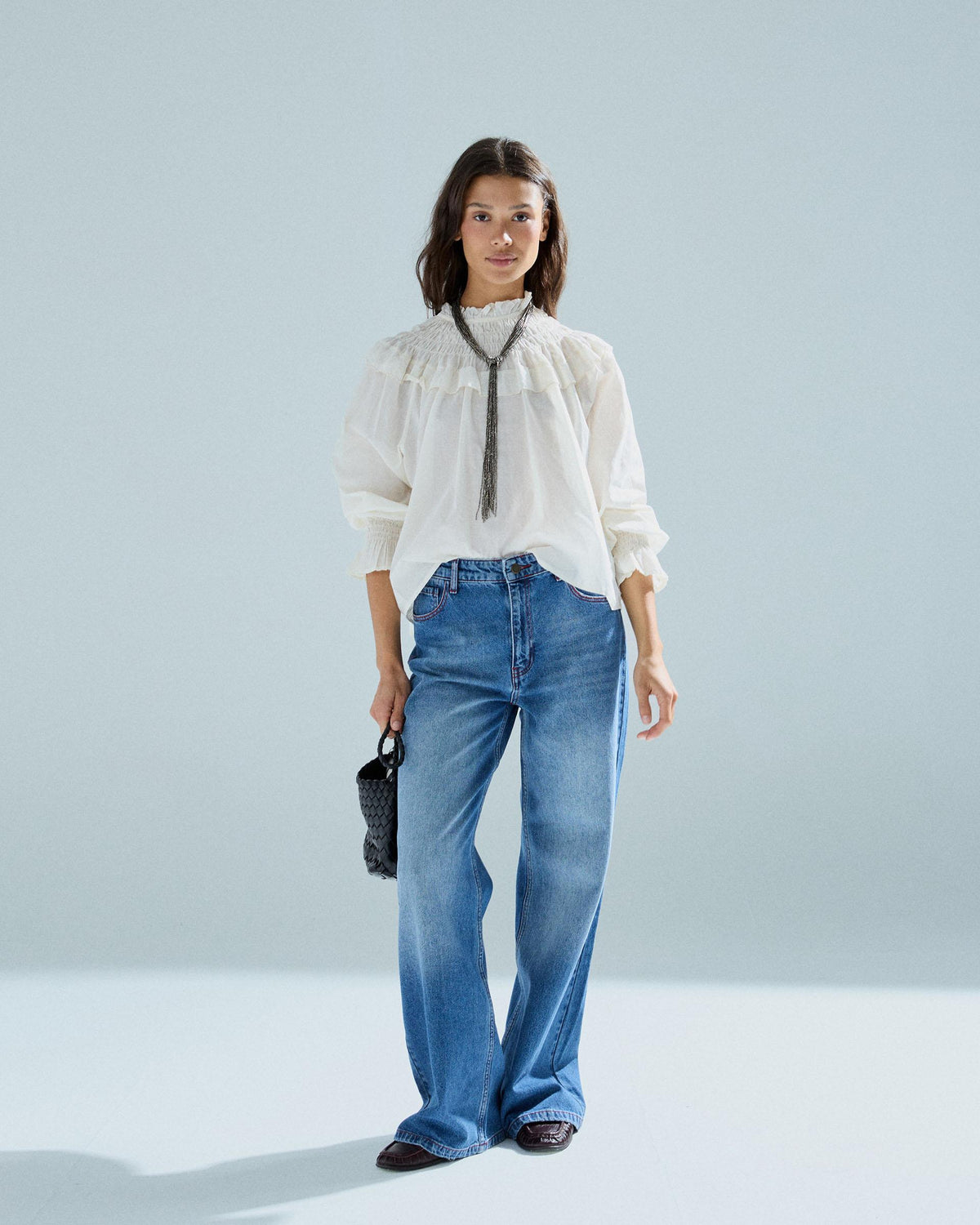 Blusa Cuello Babero Goma Blanca