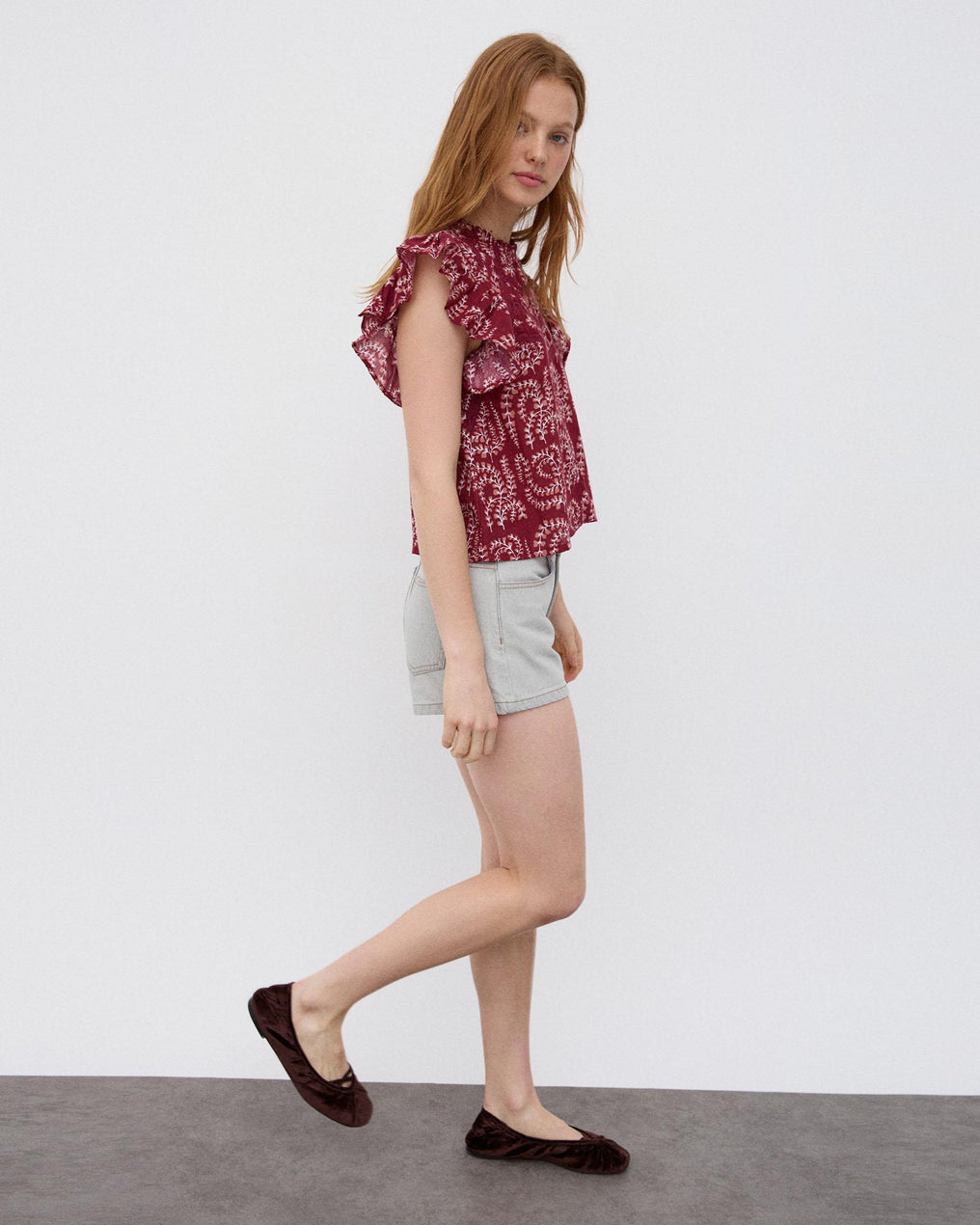 Blusa Manga Curta Folhos Rendas Estampada Grená