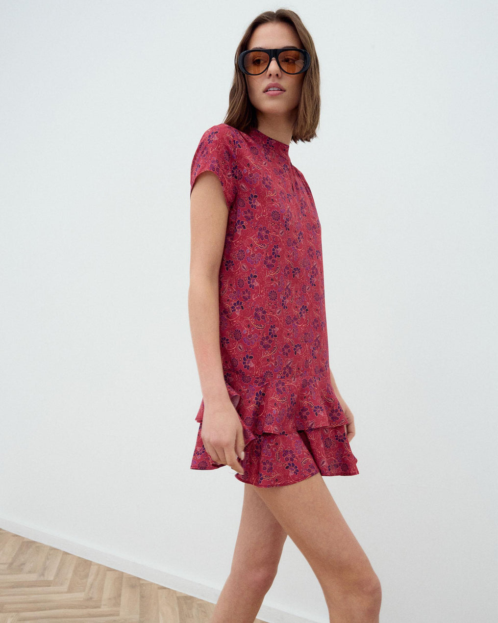 Vestido Corto Volantes Estampado Fucsia
