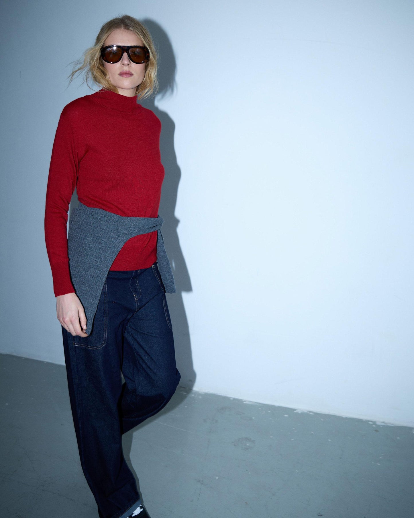 Camisola de gola alta em malha fina vermelha