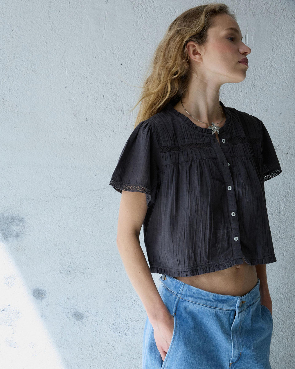 Blusa Manga Curta Rendas Antracite