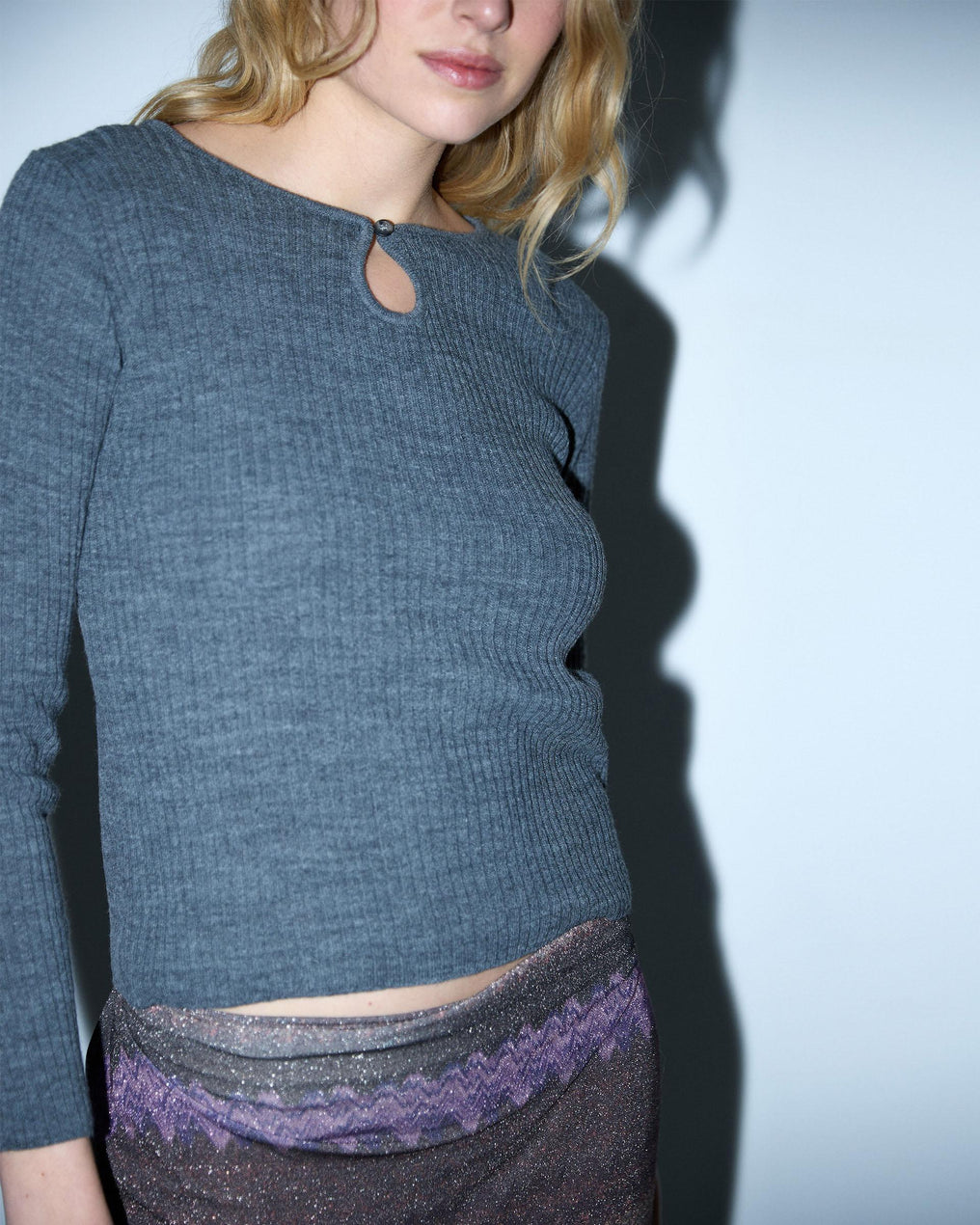 Top Punto Escote Lágrima Gris