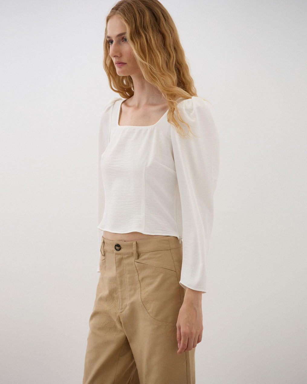 Blusa Decote Quadrado Branca