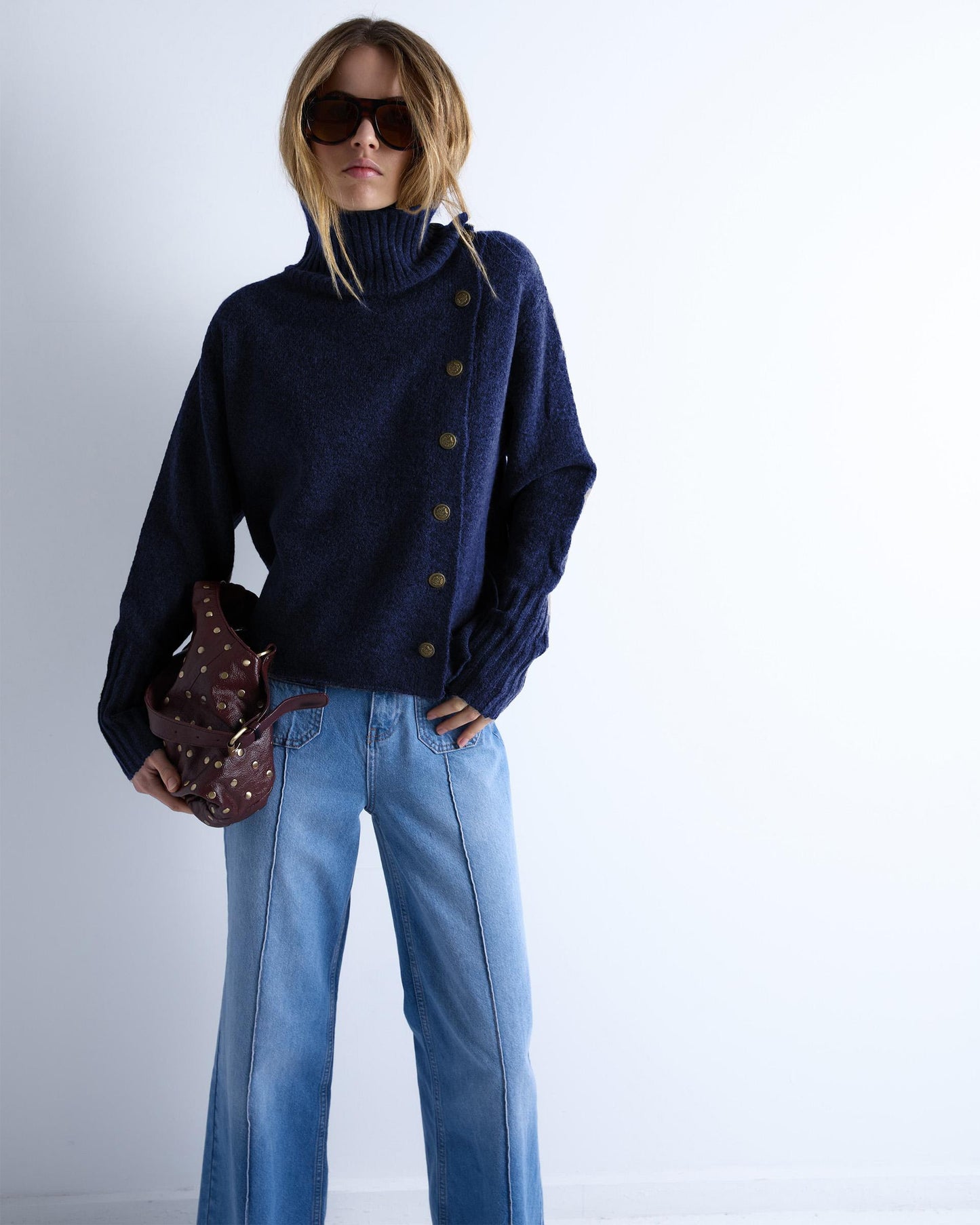 Jersey Cuello Alto Botones Azul Marino