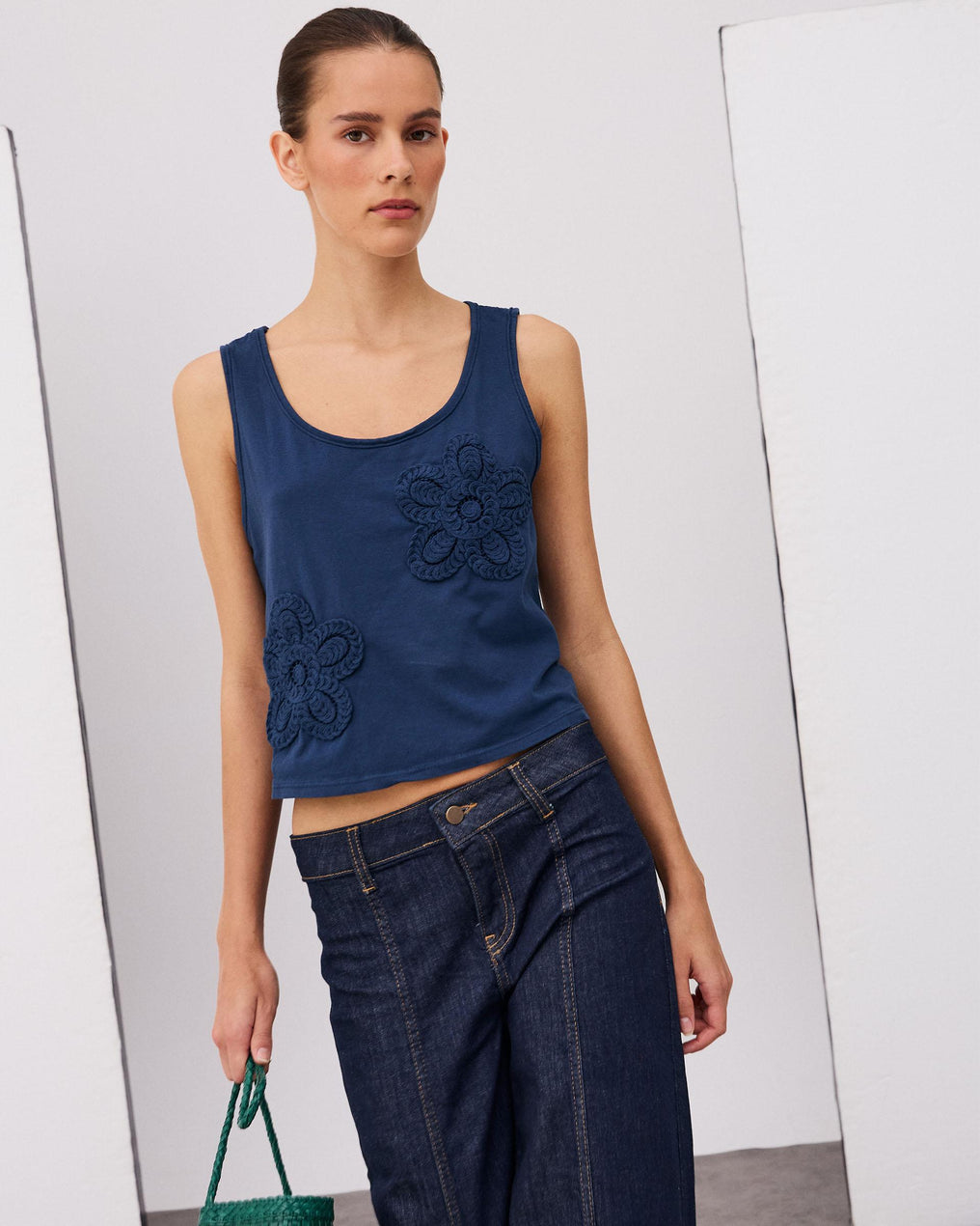 Camiseta Flores Crochet Azul Marino