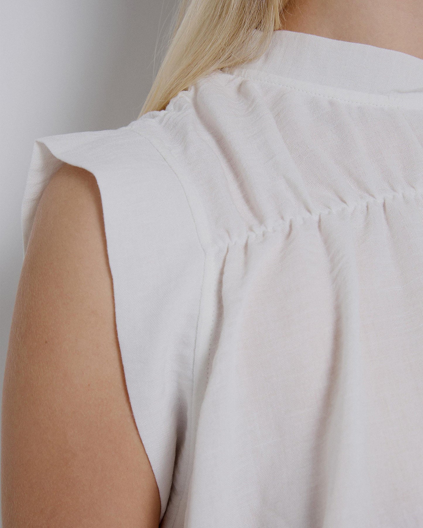 White Sleeveless Front Gathered Blouse