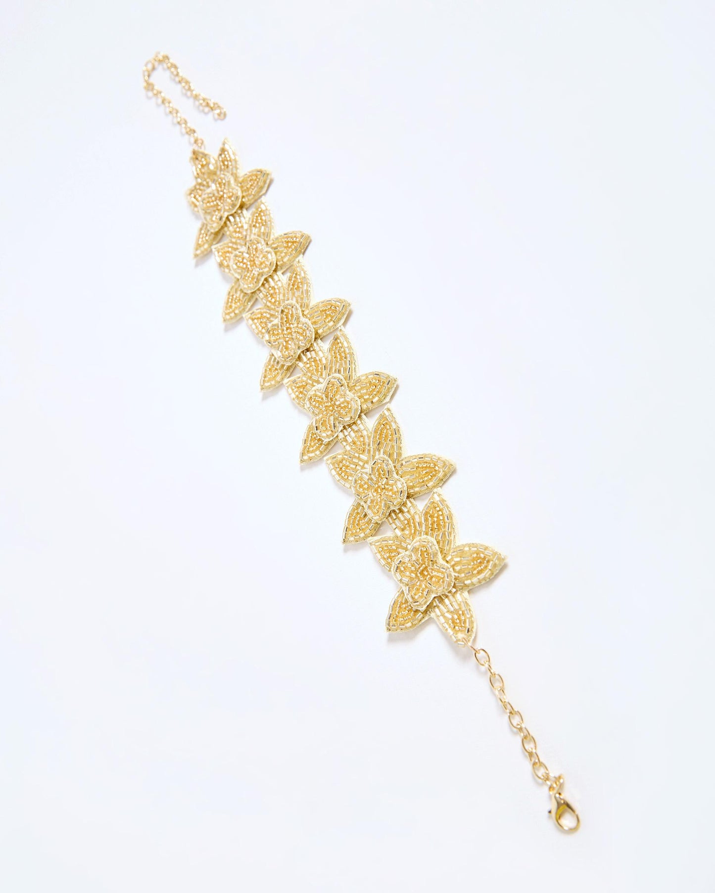 Colar Pedraria Estrelas Dourado