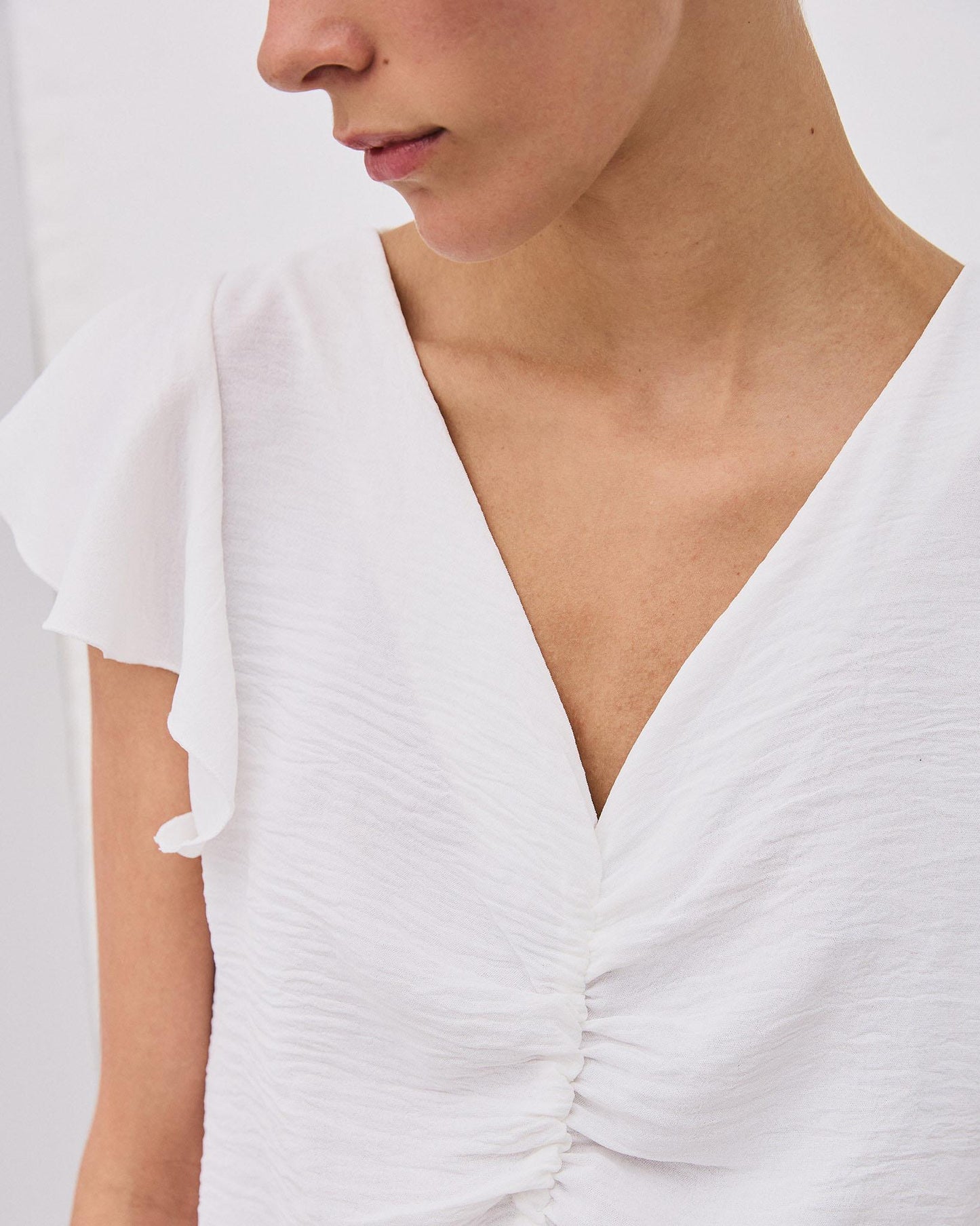 Blusa Manga Corta Frunce Blanca