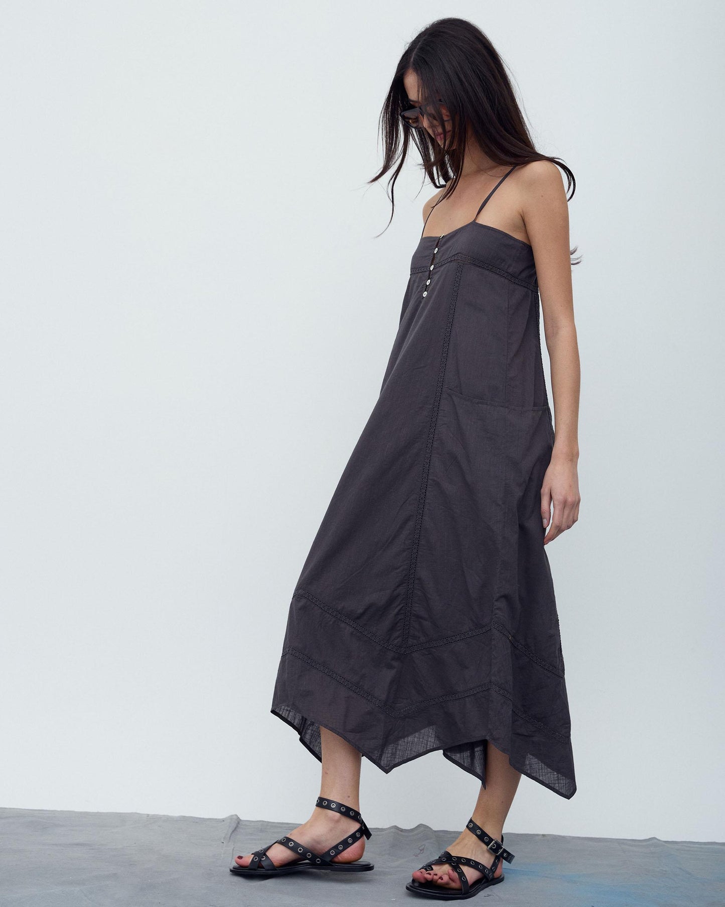 Vestido Puntillas Bolsillos Antracita