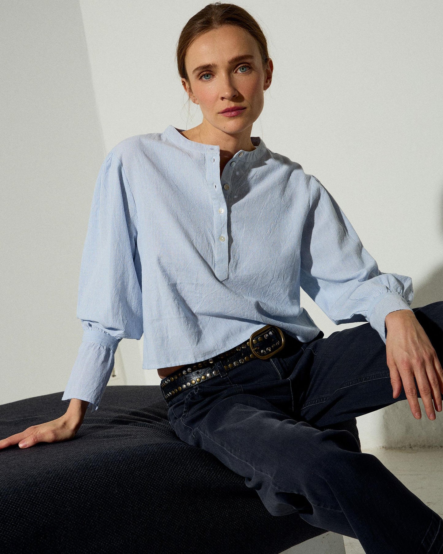 Blusa Estampado Rayas Detalle Puños Azul