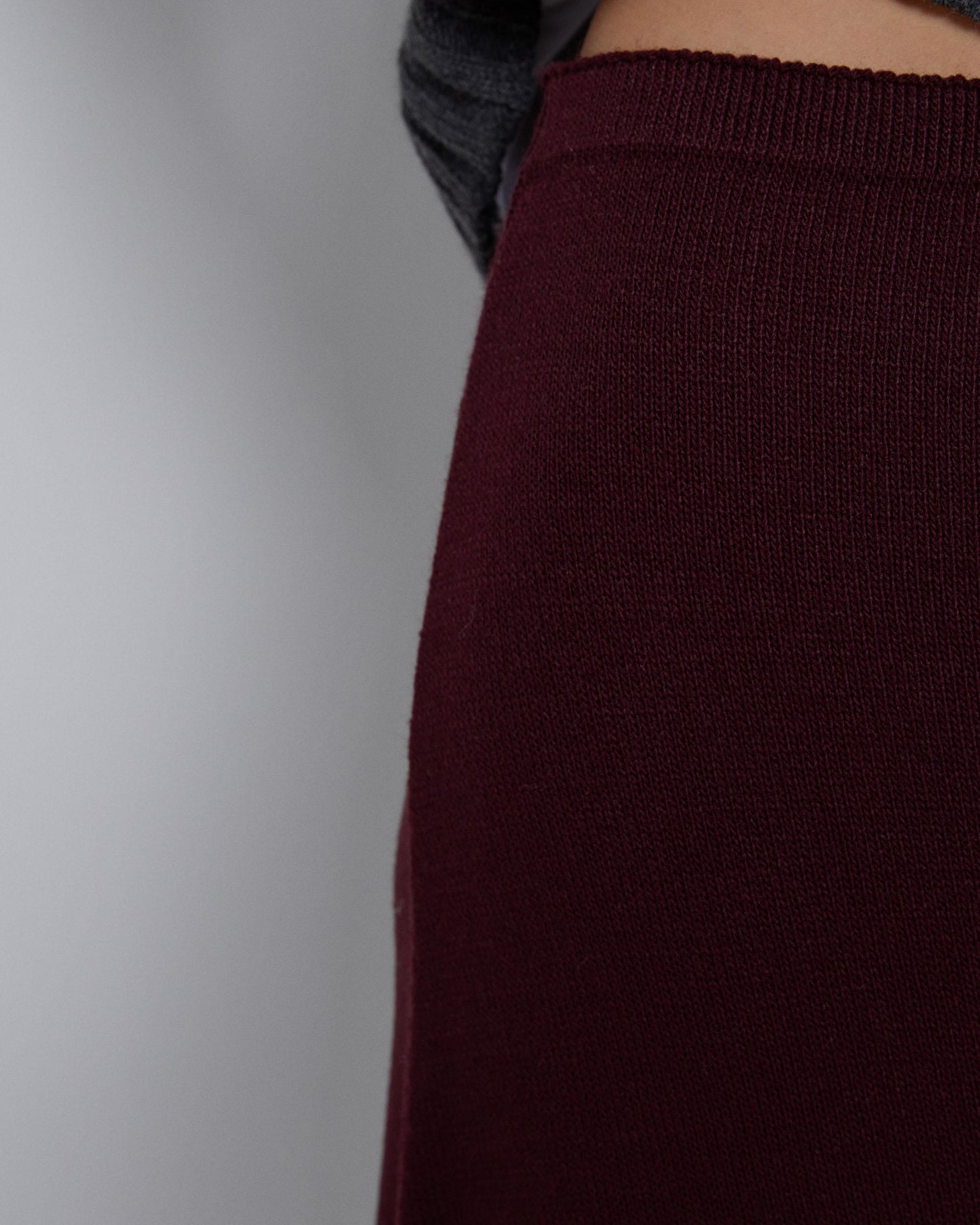 Falda Punto Asimetrica Flecos Morado