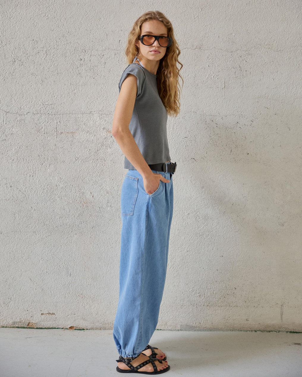 Jeans Bombacho Pregas Azul