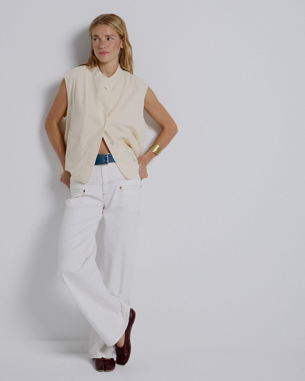 White Contrast Stitching Jeans