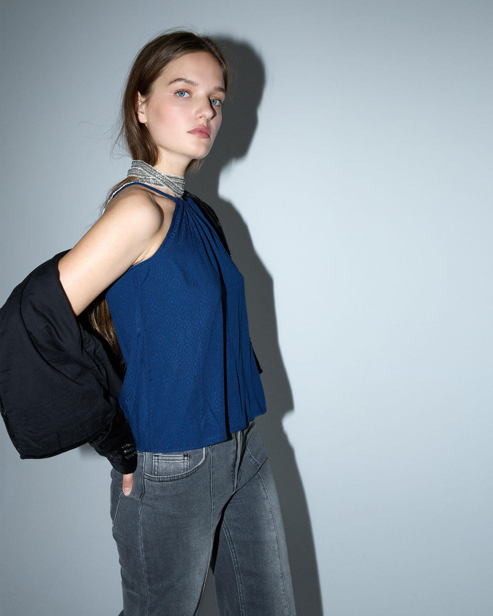 Top Fluido Halter Azul Oscuro