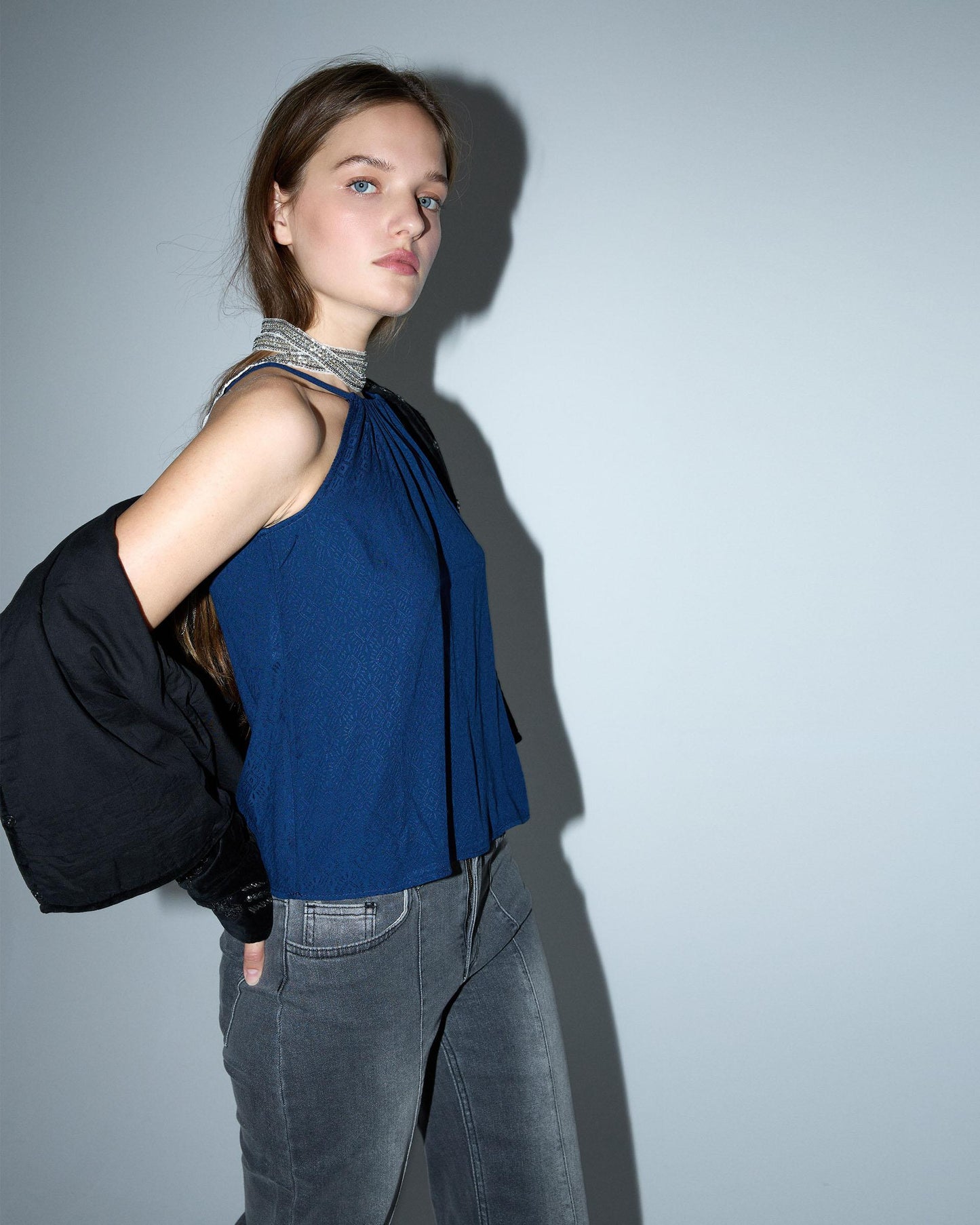 Top Fluido Halter Azul Oscuro