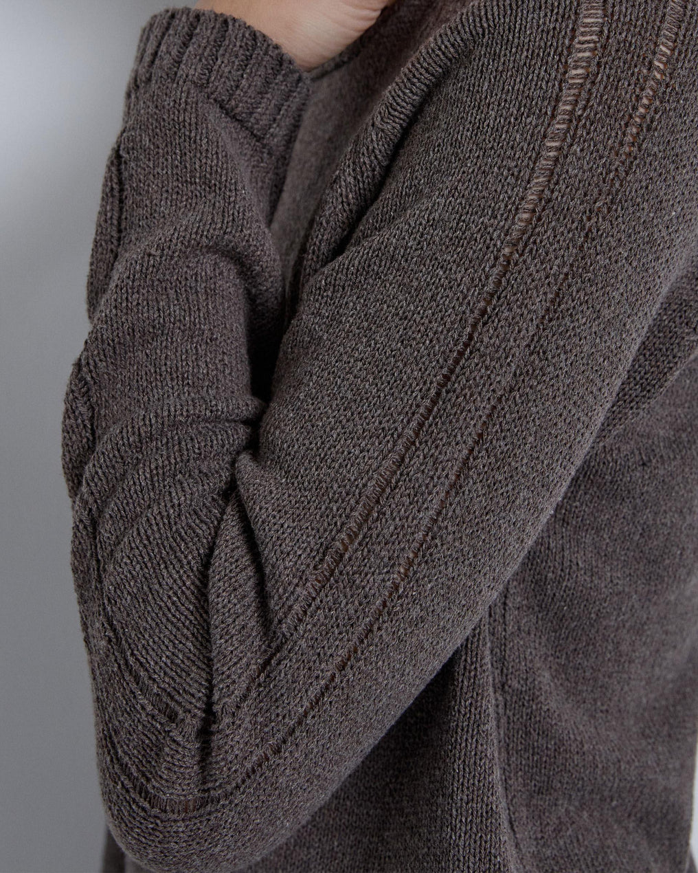 Jersey Aberturas Mangas Marrón