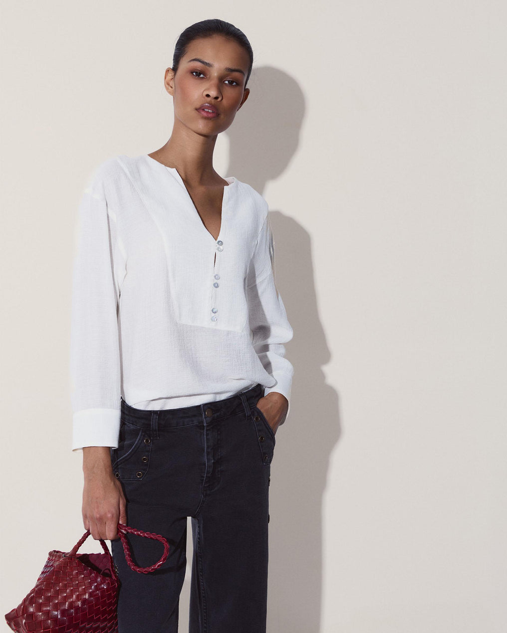 Blusa Canesú Triangular Botones Blanca