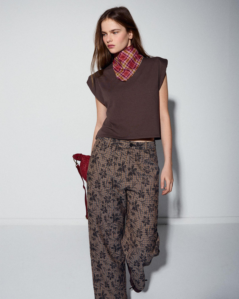 Camiseta Sin Mangas Hombreras Marrón