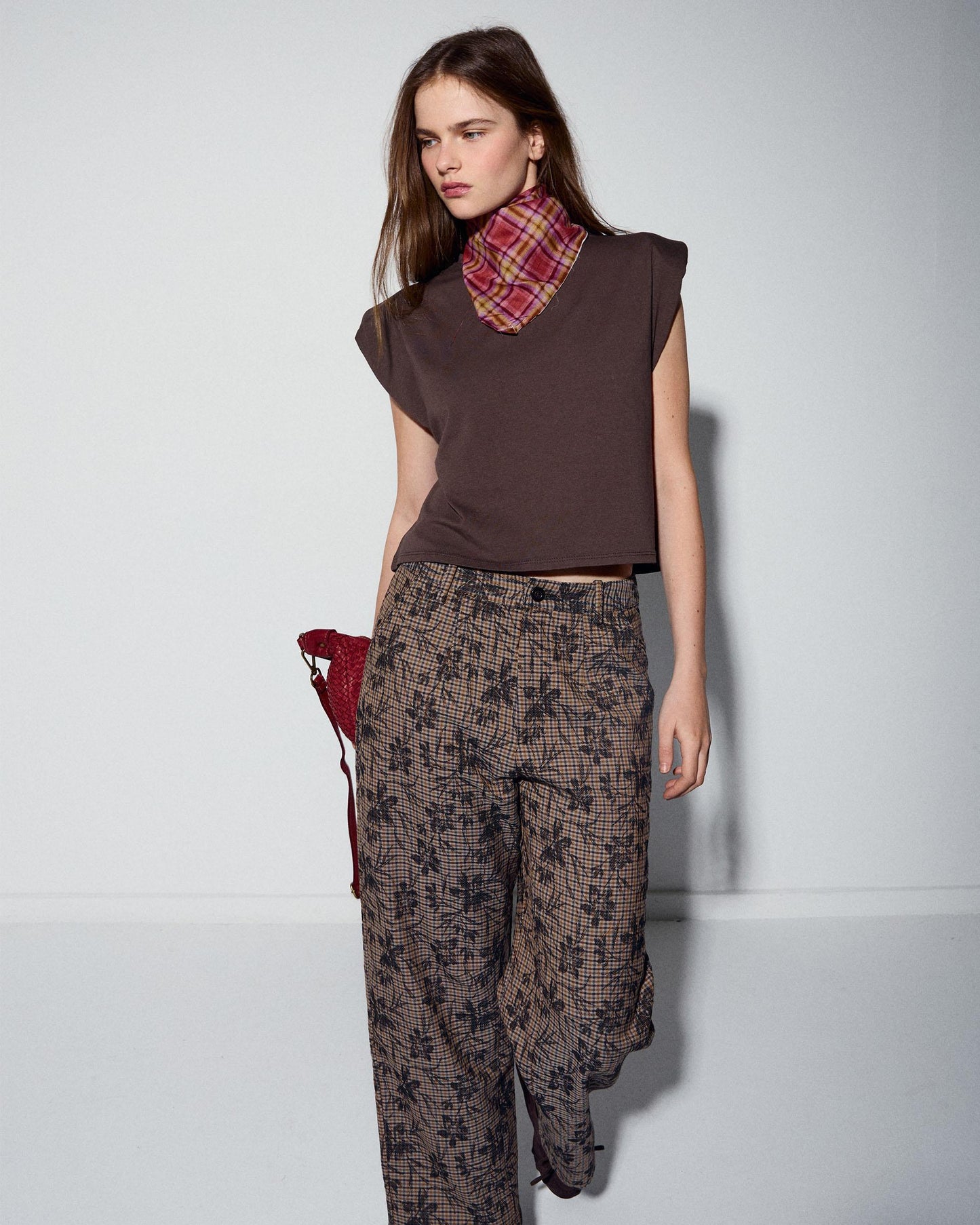 Camiseta Sin Mangas Hombreras Marrón